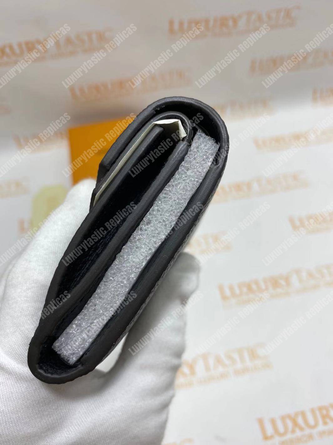 LV Double V Compact Wallet Noir