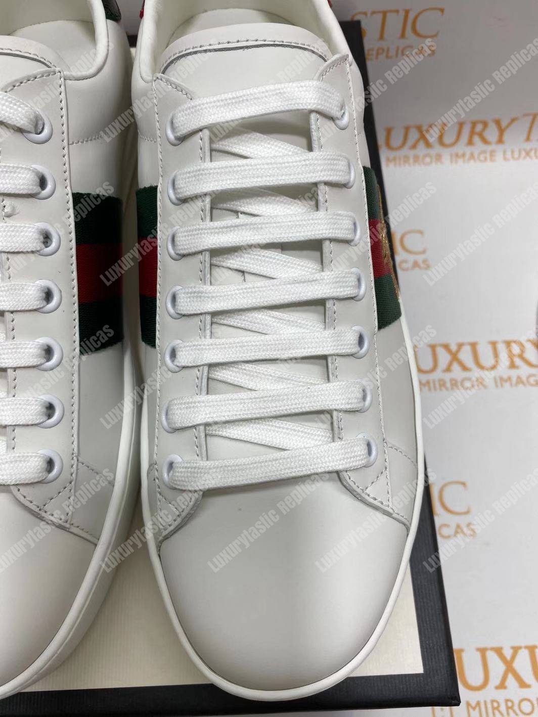 G*u*i ace embroidered bee sneaker white