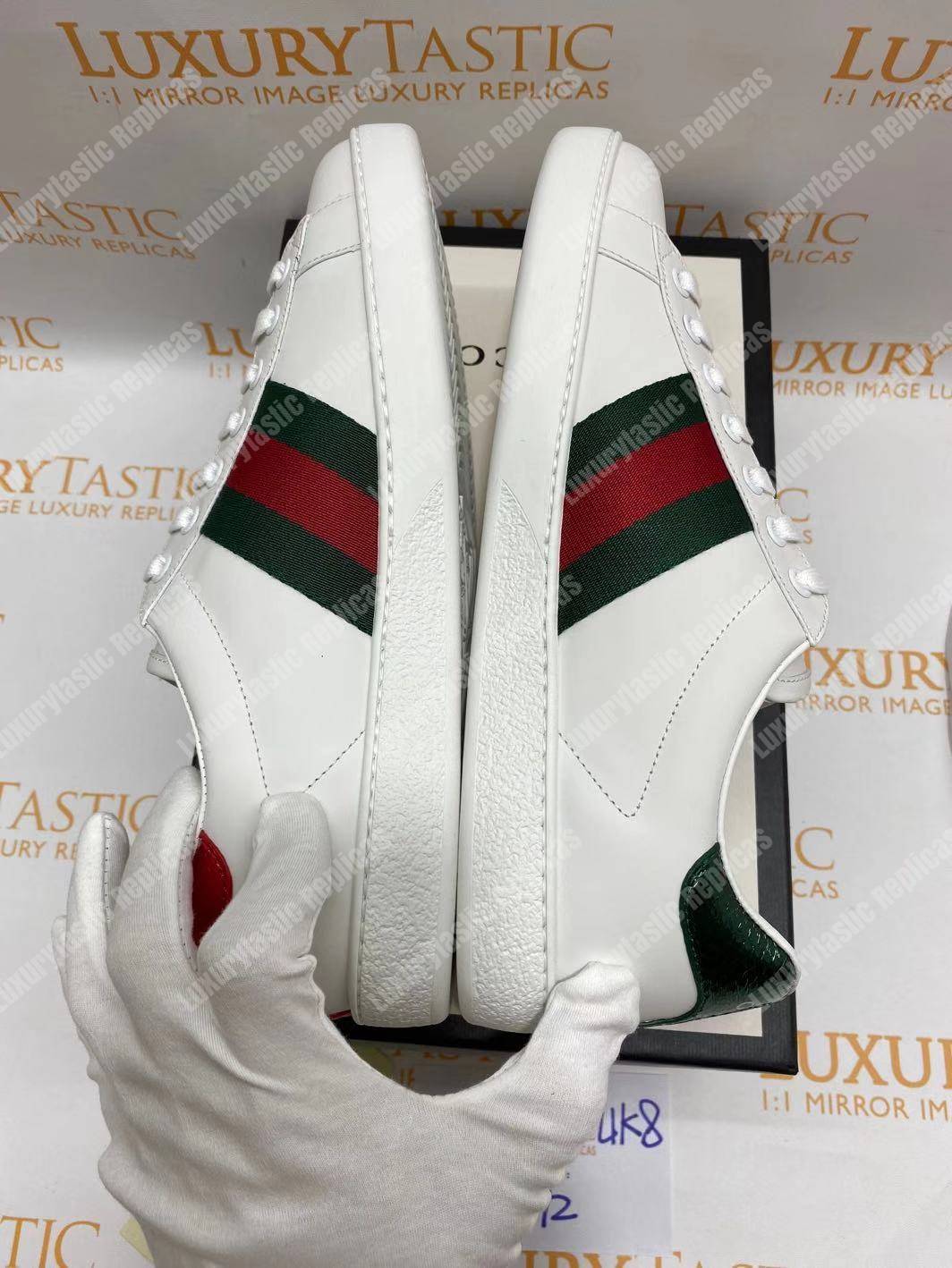 G*u*i ace embroidered bee sneaker white