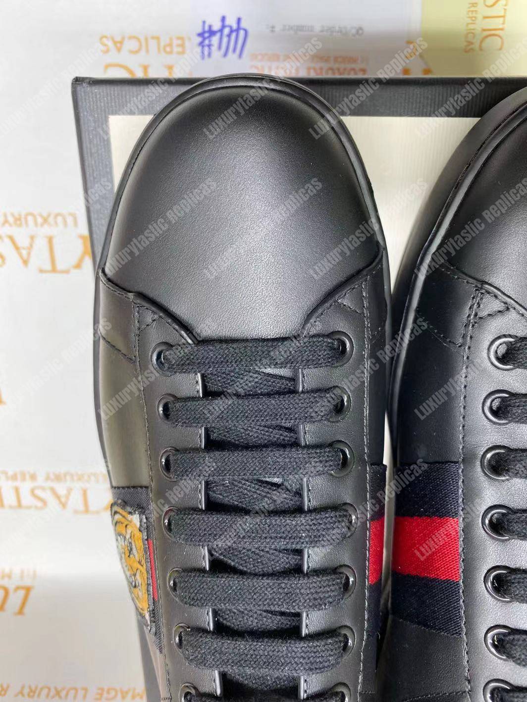 G*u*i ace embroidered tiger sneaker black