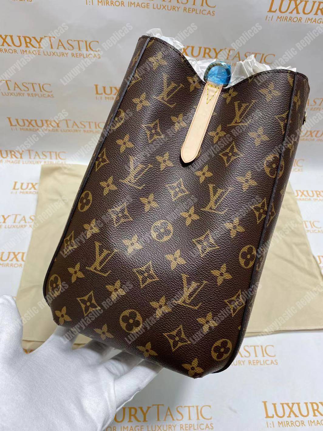 LV Montaigne MM Monogram Handbag