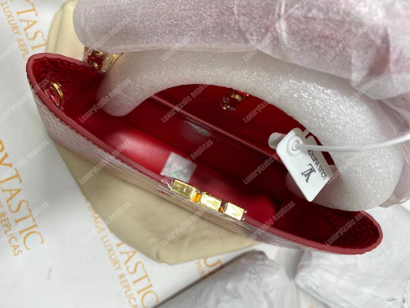 LV Capucines PM Crocodilien Mat Cerise