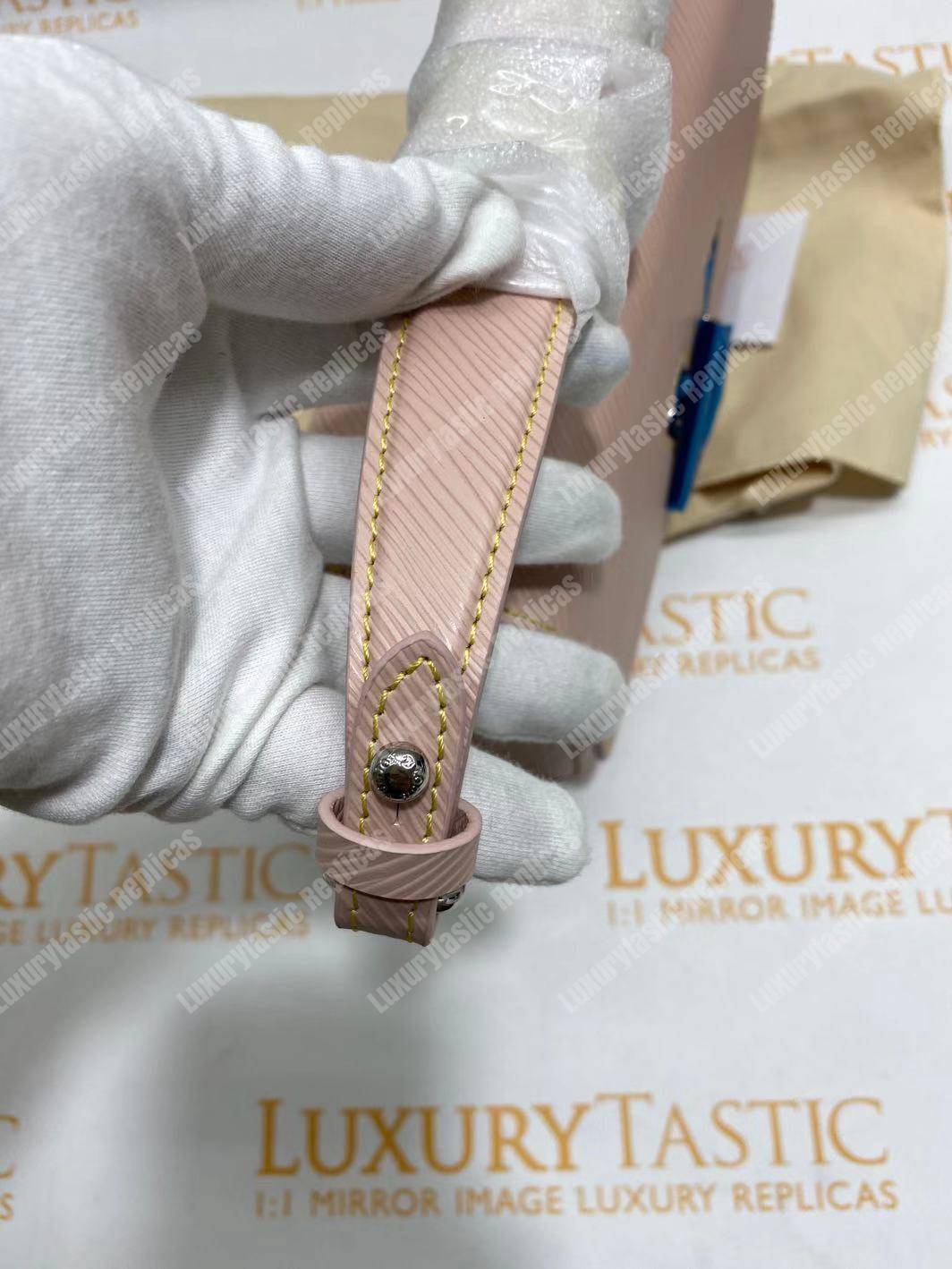 LV Twist MM Epi Leather Rose