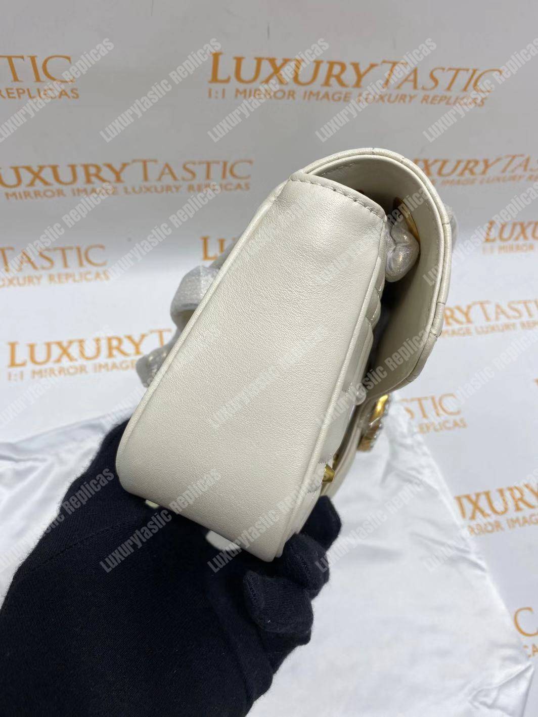 G*u*i gg marmont small matelassé shoulder bag with pearls white