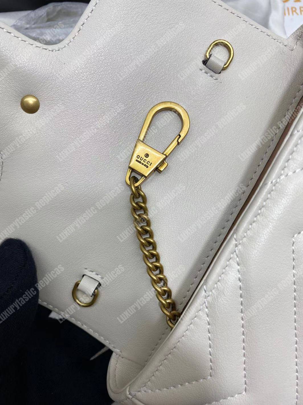 G*u*i gg marmont matelassé super mini bag white
