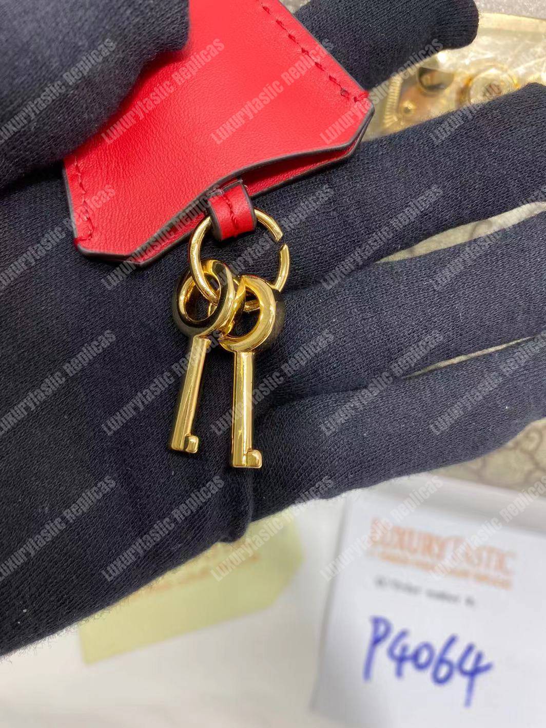 G*u*i padlock medium gg shoulder beige/ebony red