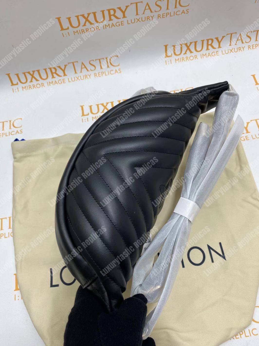 LV New Wave Bumbag Noir