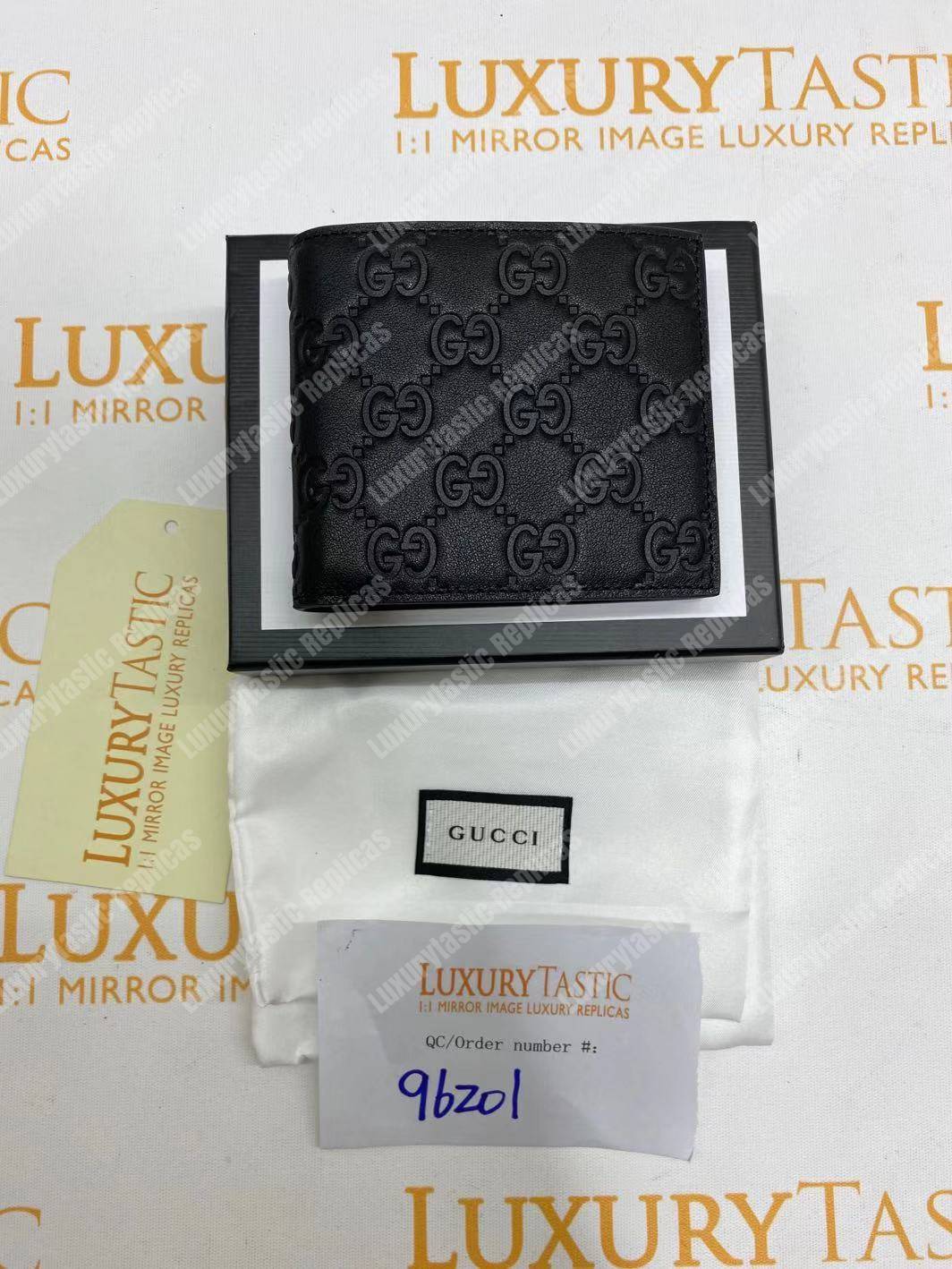G*u*i G*u*issima web bi-fold wallet black