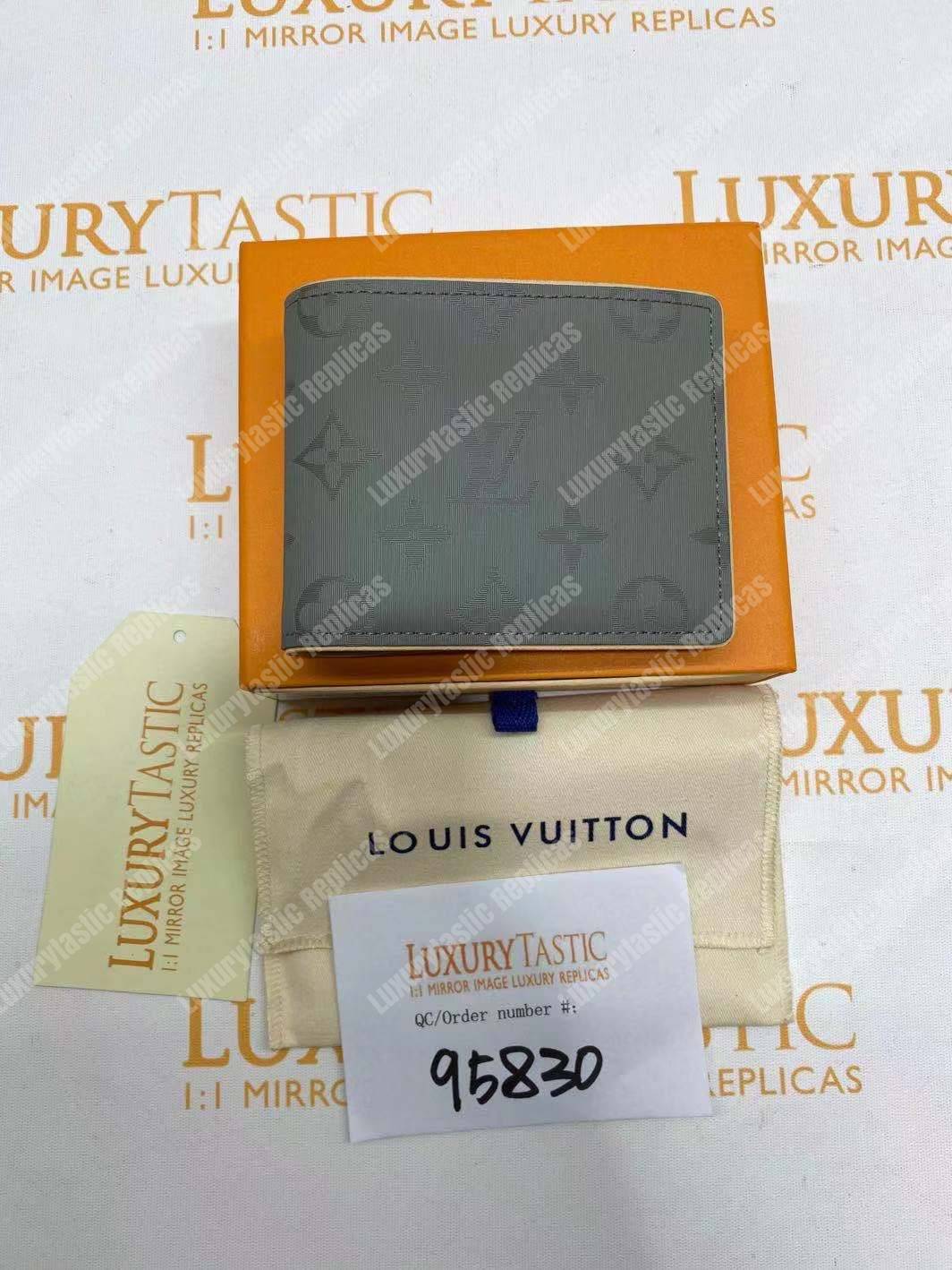 LV Fall-Winter 2018 Multiple Wallet Monogram Titanium