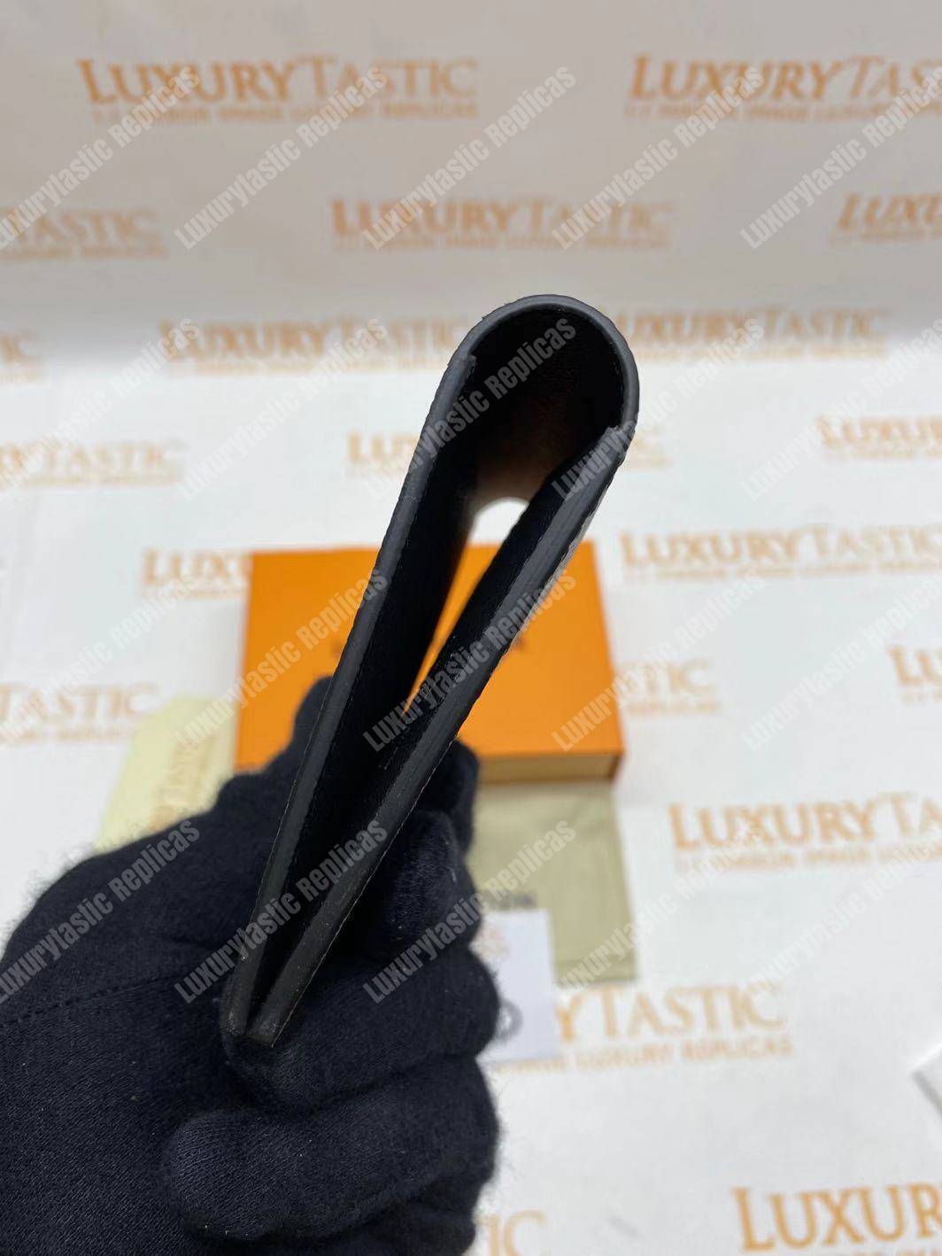 LV Passport Cover Monogram Eclipse