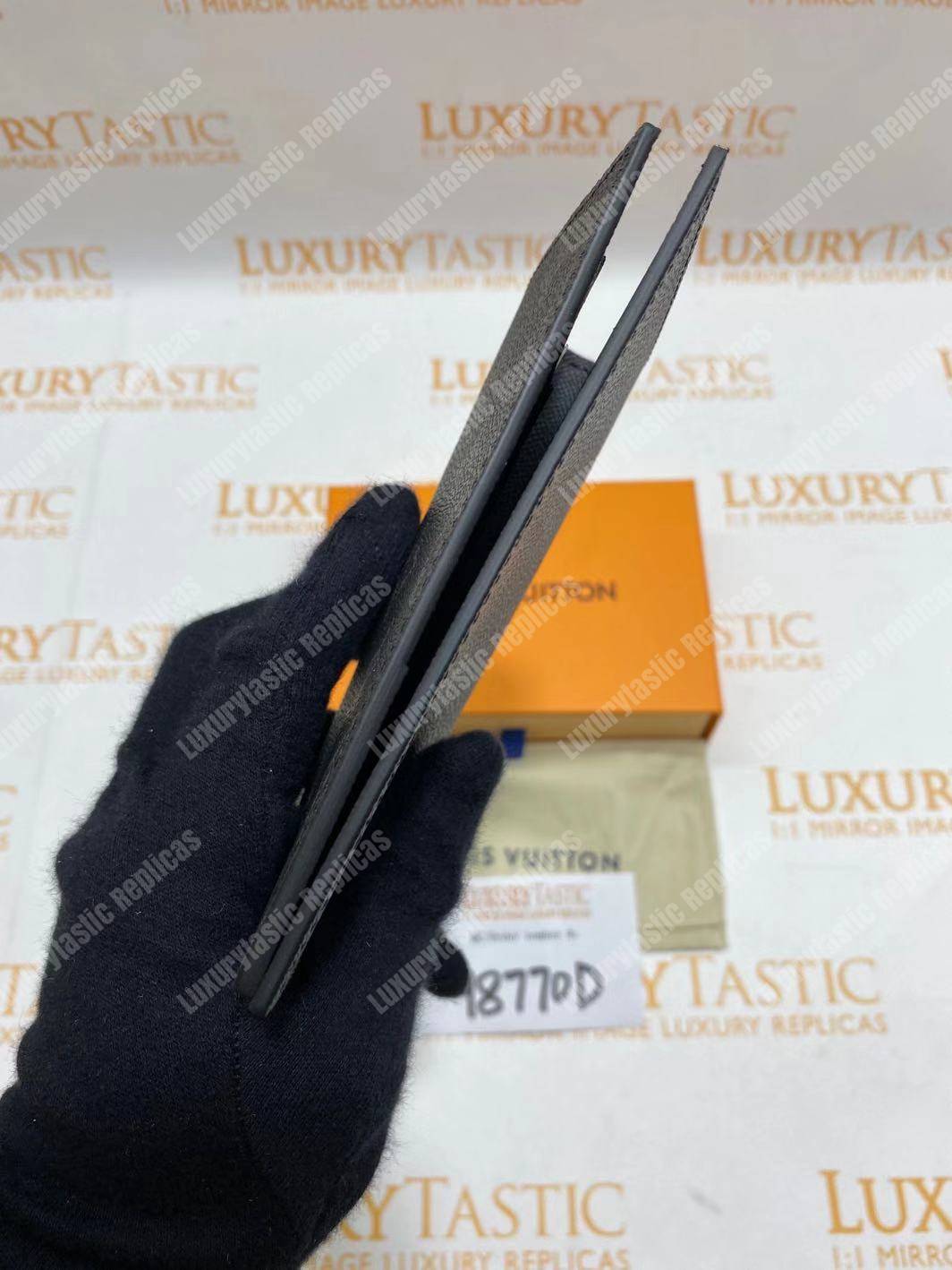 LV Passport Cover Monogram Eclipse