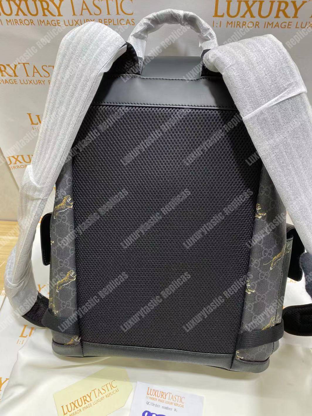 G*u*i bestiary backpack with tigers
