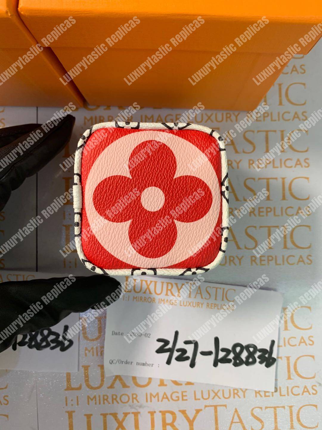 LV Porte Monnaie Cube Summer 2019 Red