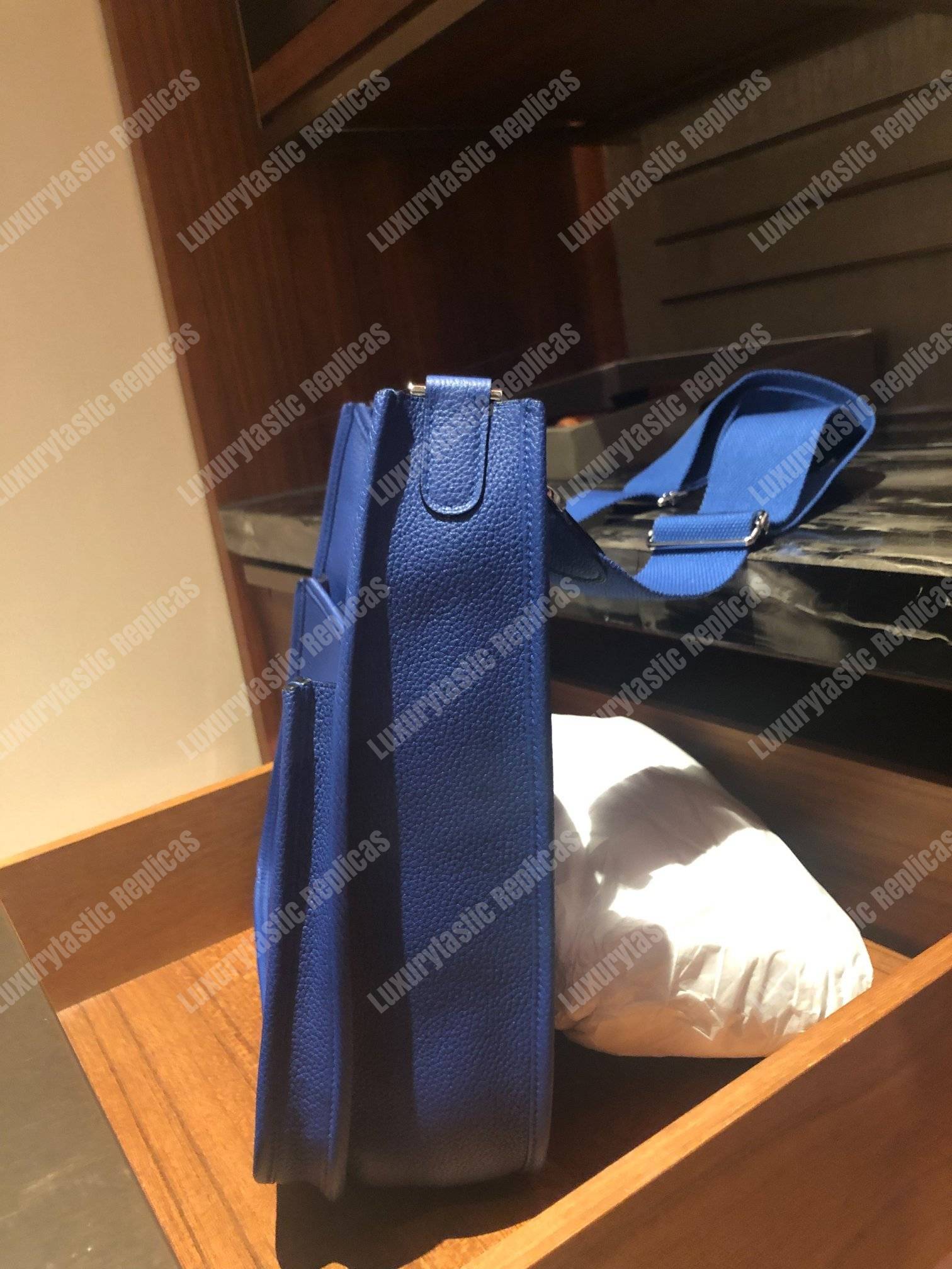 H**mes evelyne iii 29 clemence bag blue encre
