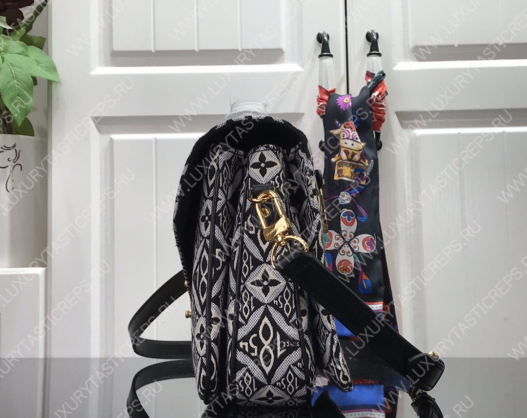 l**is V*t*n lv pochette mÉtis grey m57272