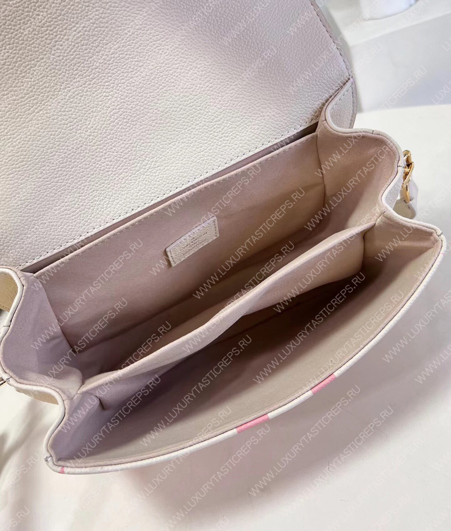 l**is V*t*n lv pochette mÉtis cream/pink m45809