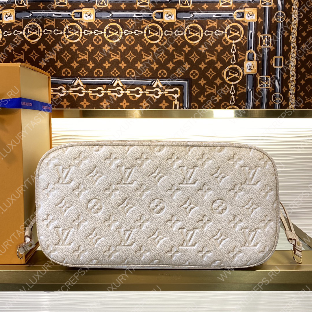l**is V*t*n neverfull mm pale beige m46231