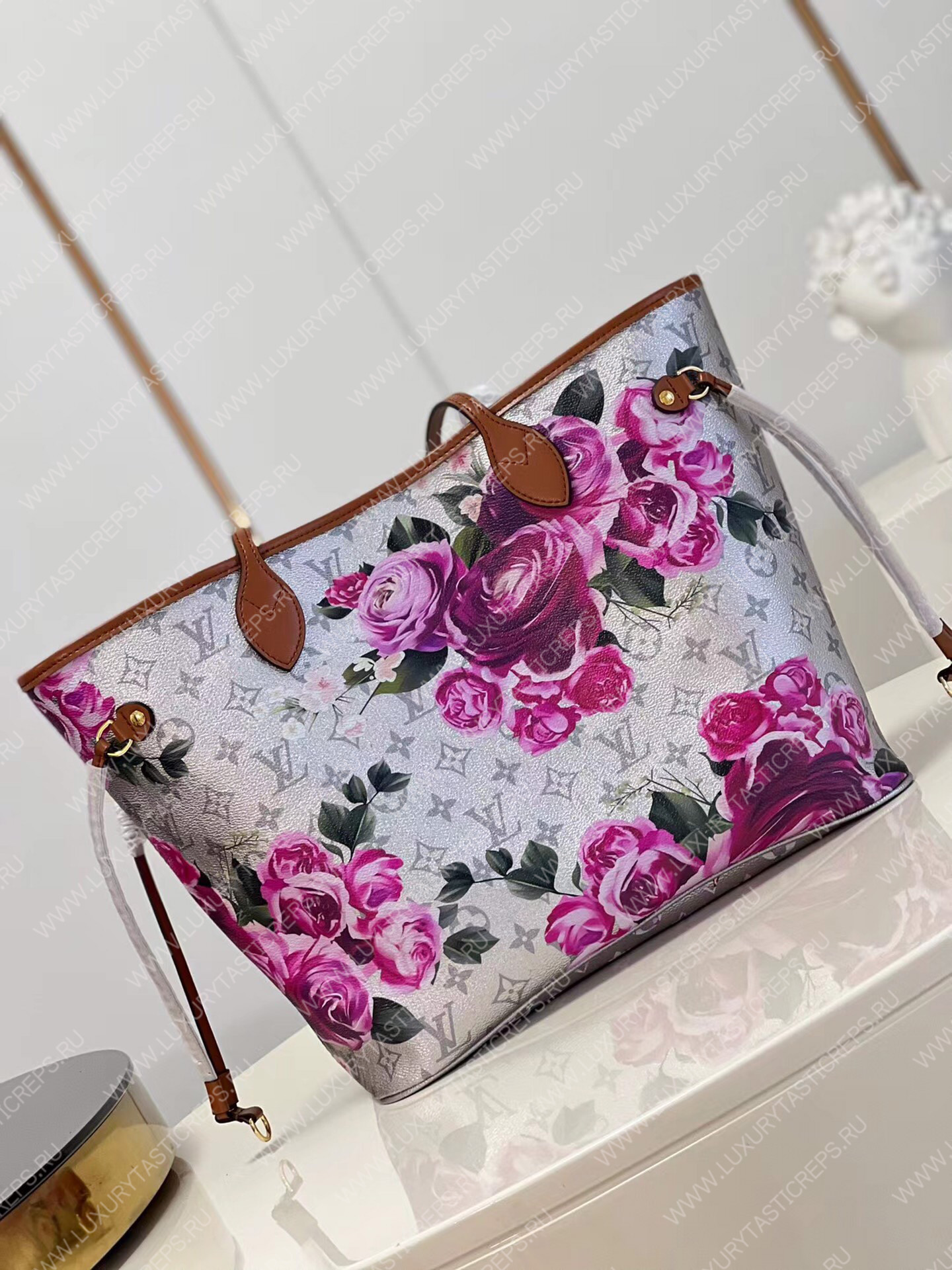 l**is V*t*n neverfull mm silver m21352