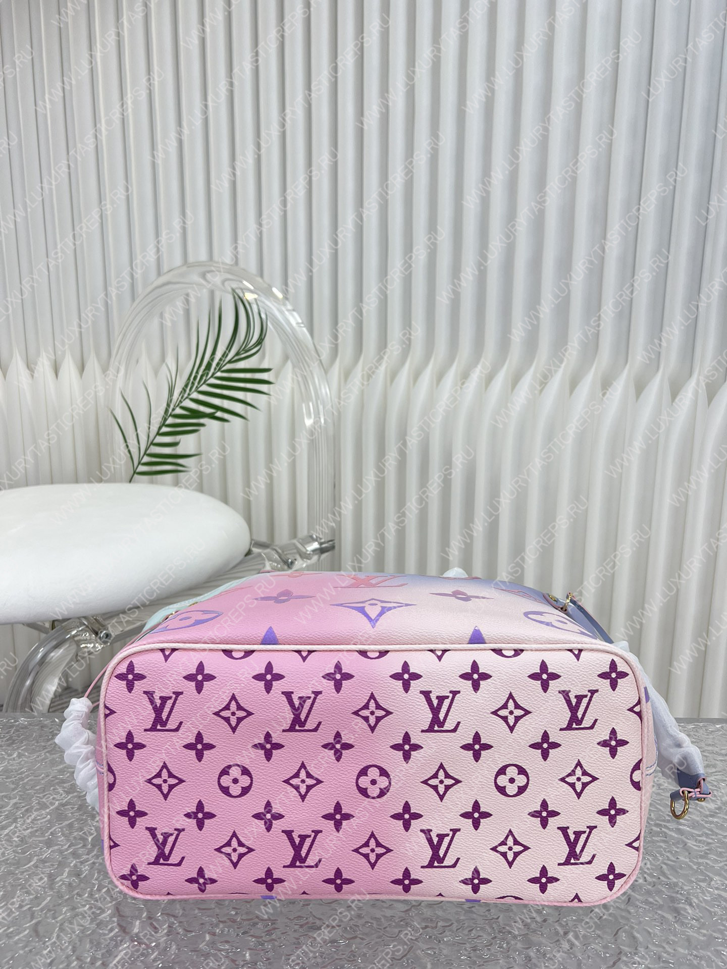 l**is V*t*n neverfull mm pastel colors m46381