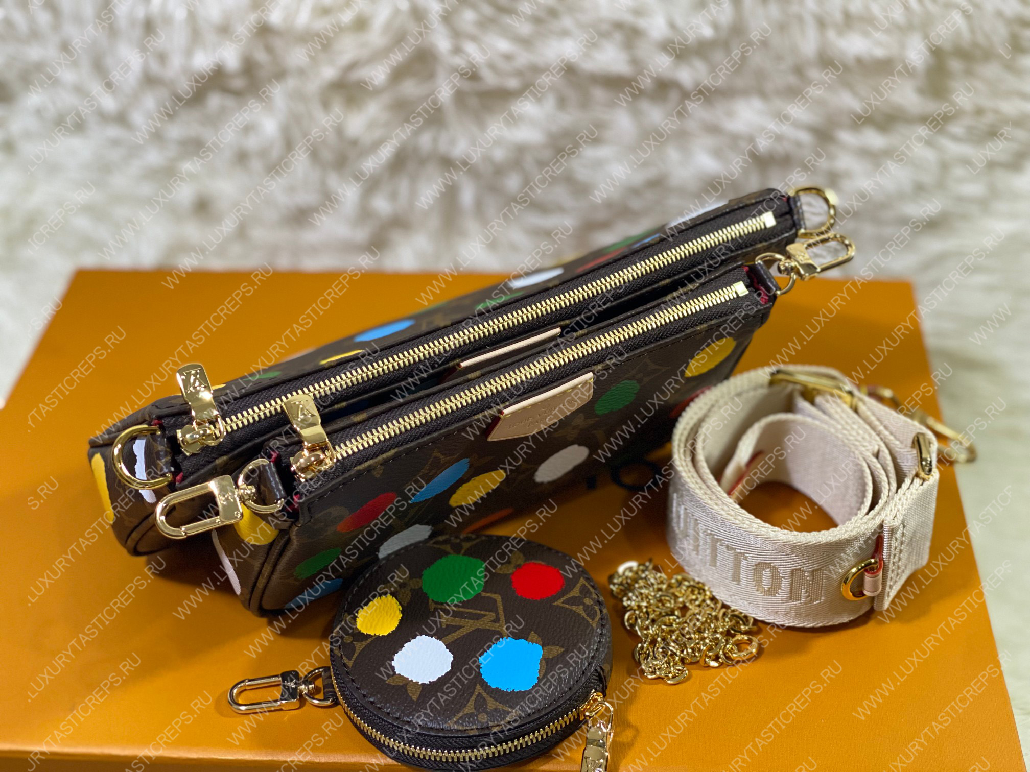 l**is V*t*n lv x yk multi pochette accessoires brown m46385