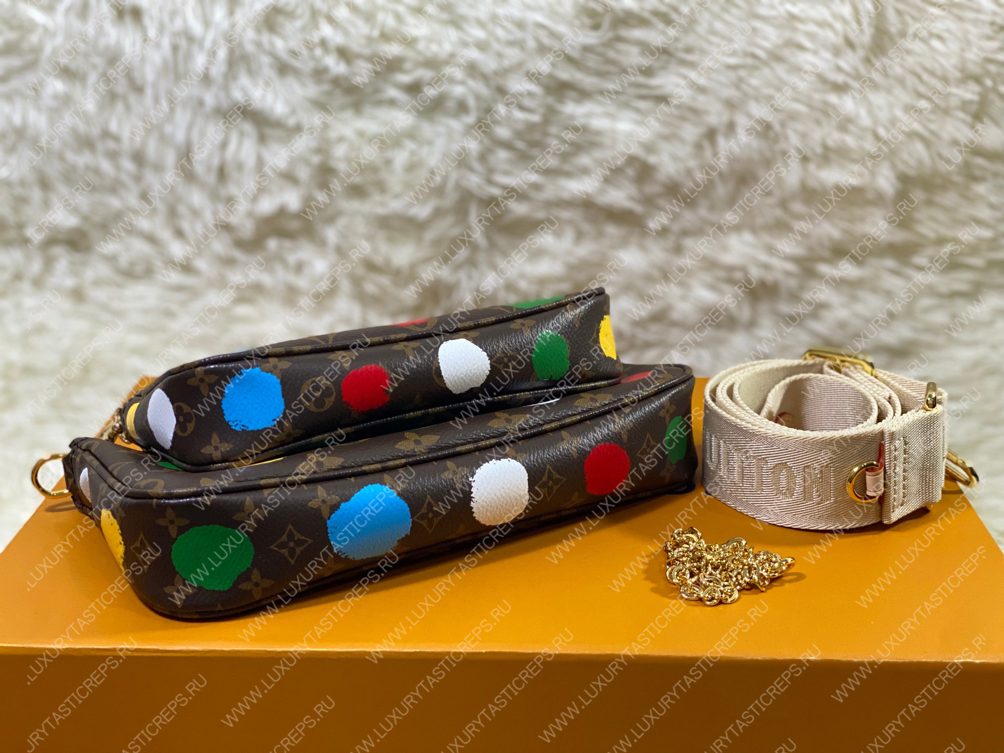 l**is V*t*n lv x yk multi pochette accessoires brown m46385