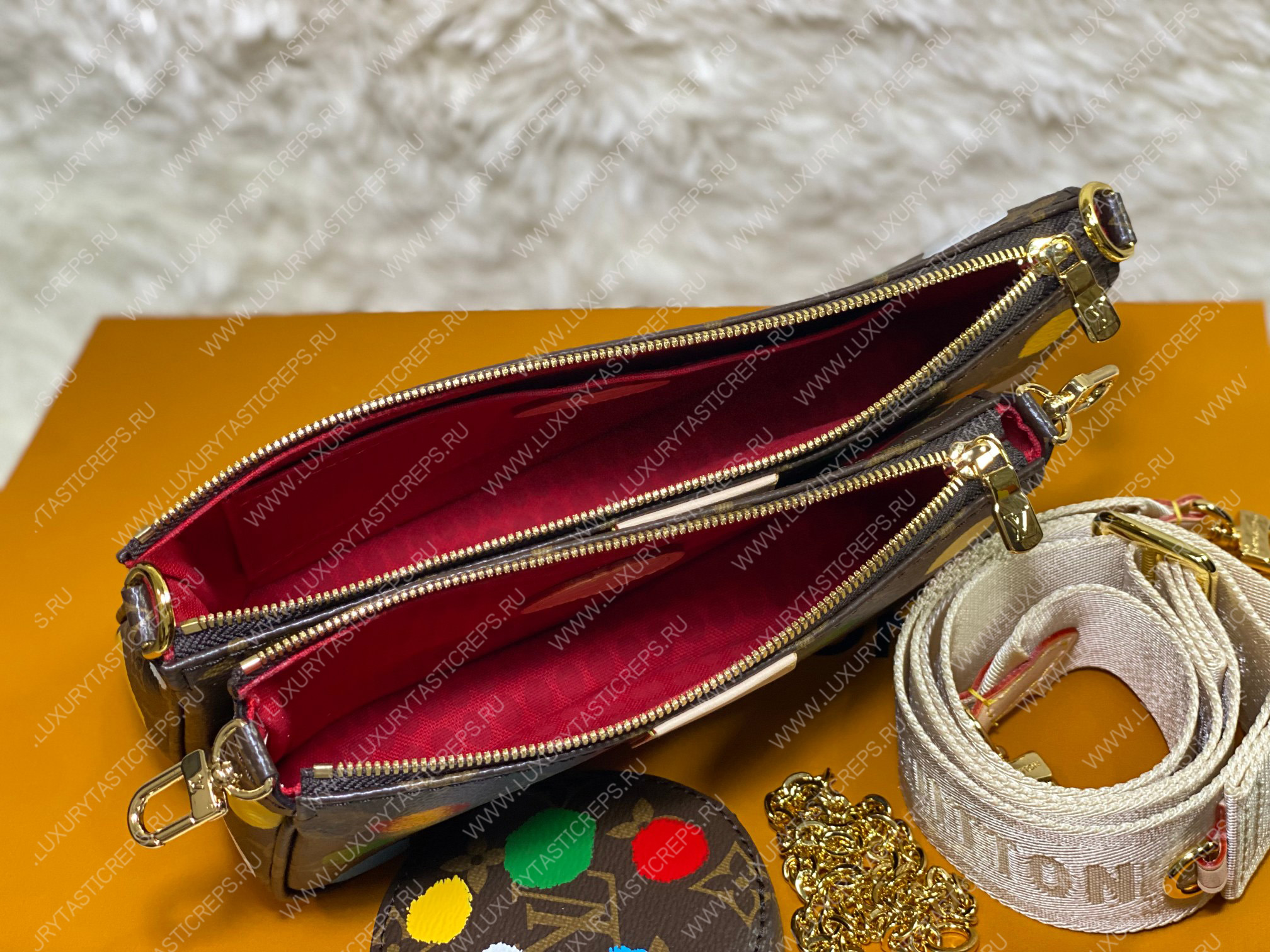 l**is V*t*n lv x yk multi pochette accessoires brown m46385