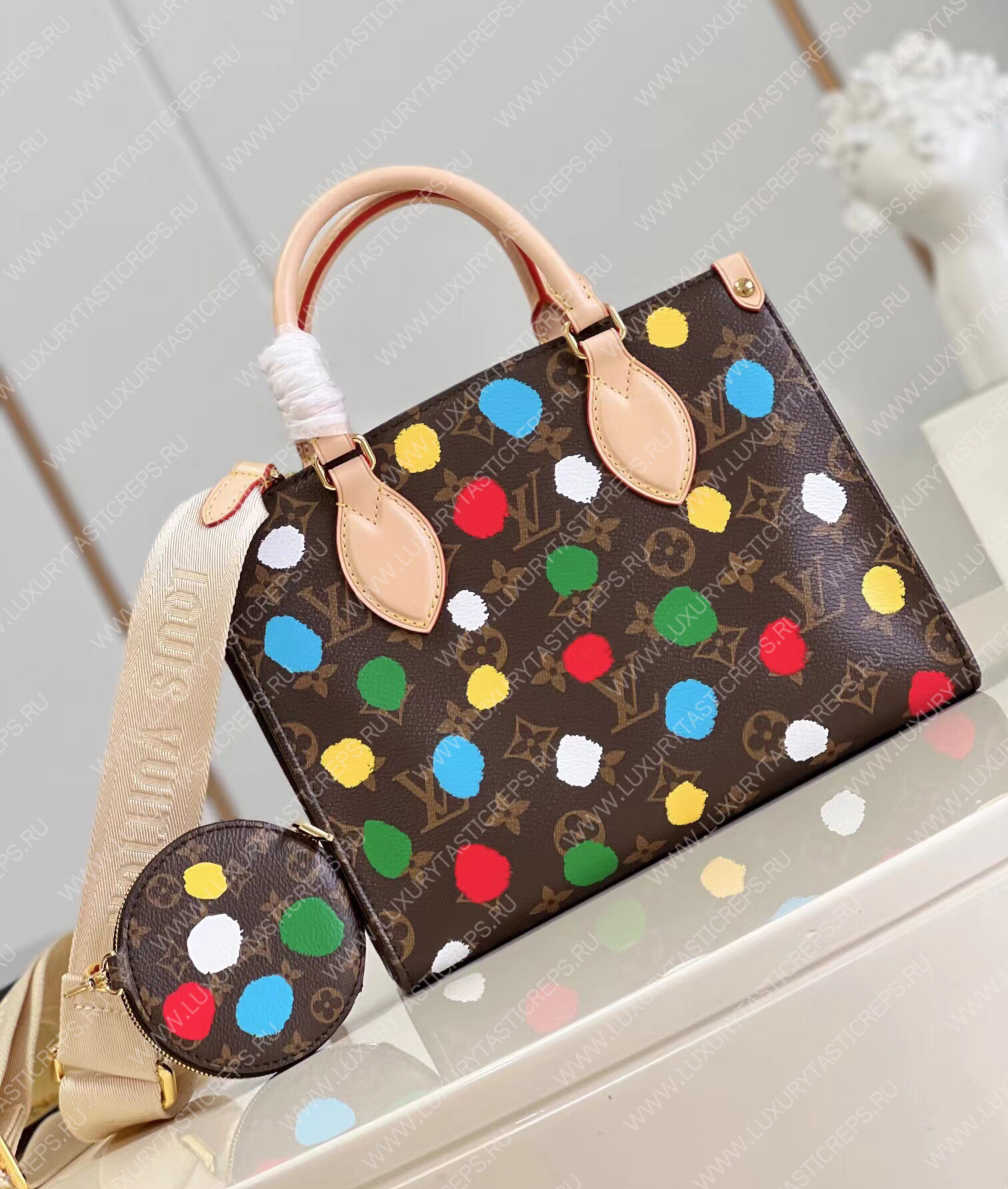 l**is V*t*n lv x yk onthego pm brown m46380