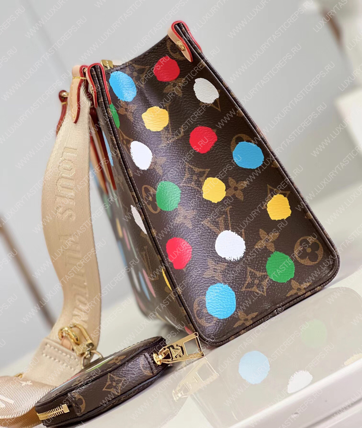 l**is V*t*n lv x yk onthego pm brown m46380