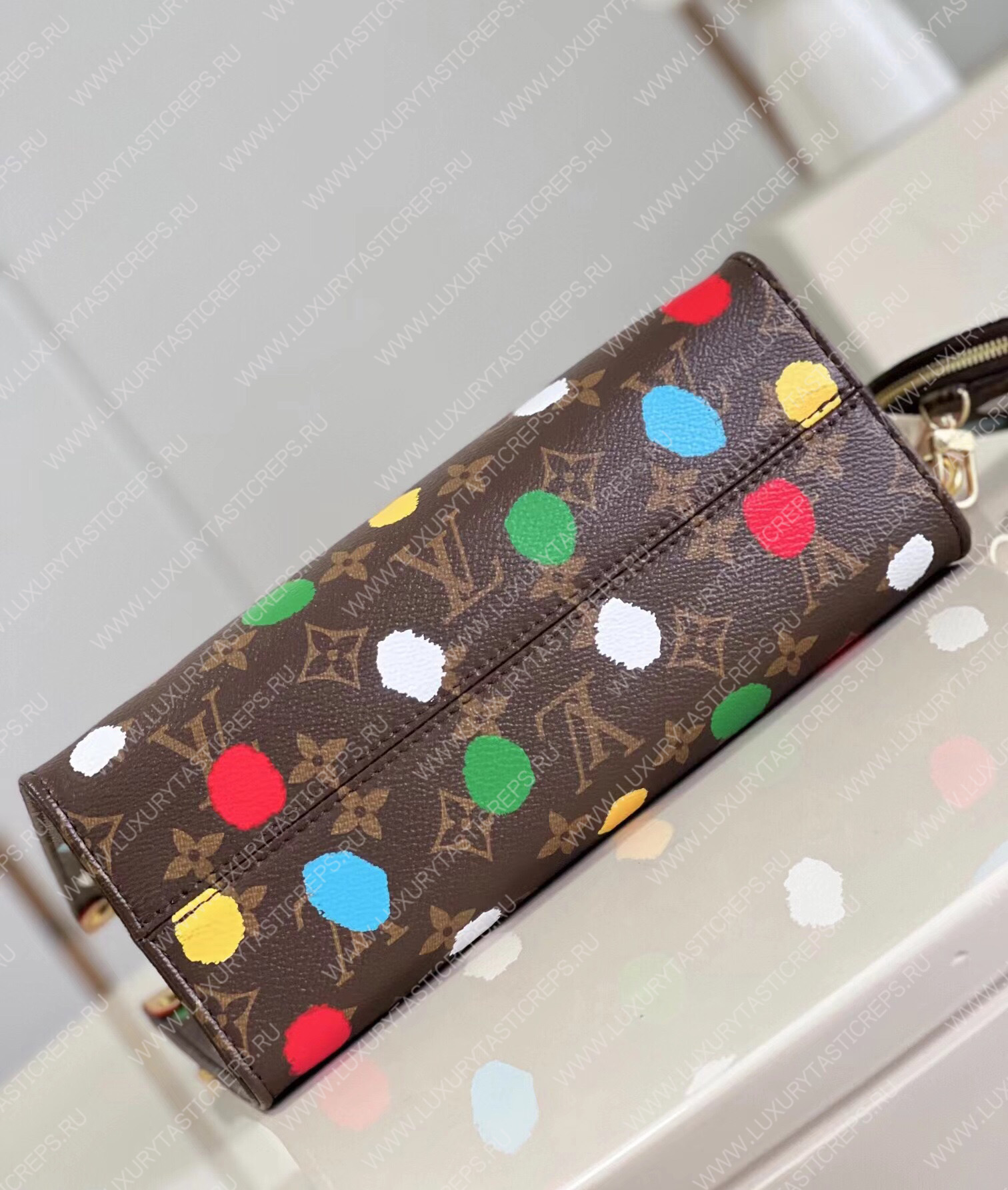 l**is V*t*n lv x yk onthego pm brown m46380