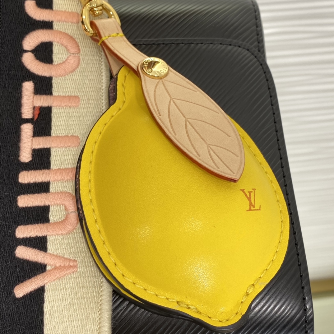 l**is V*t*n twist mm black m20680