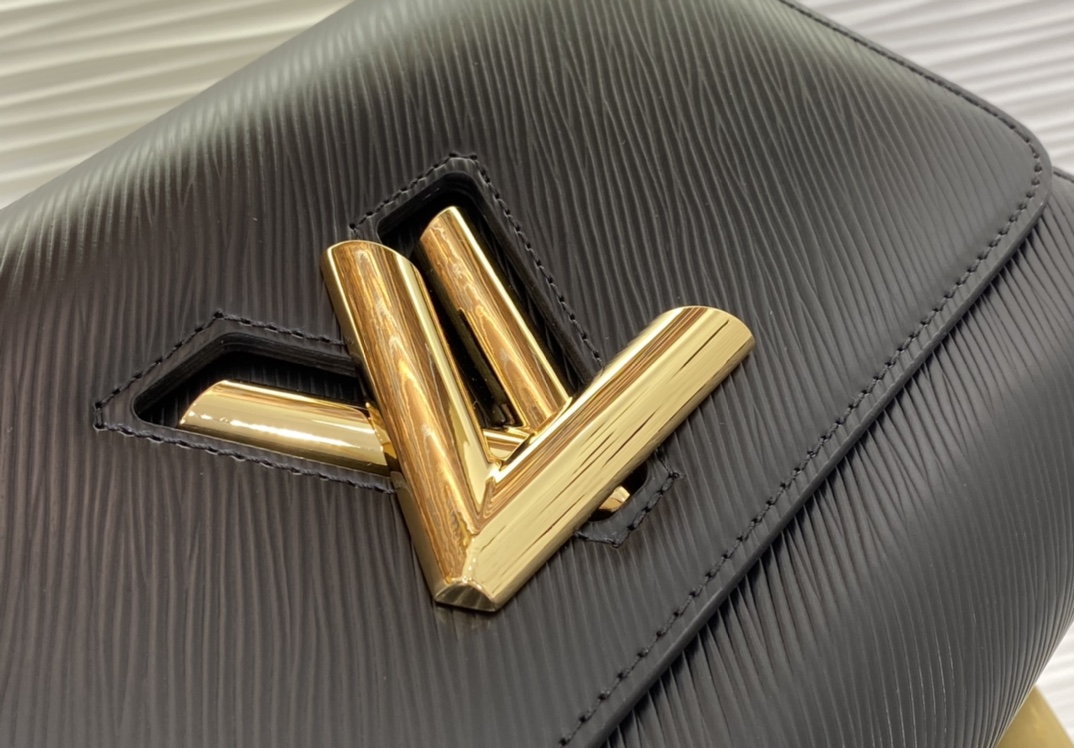 l**is V*t*n twist mm black m20680