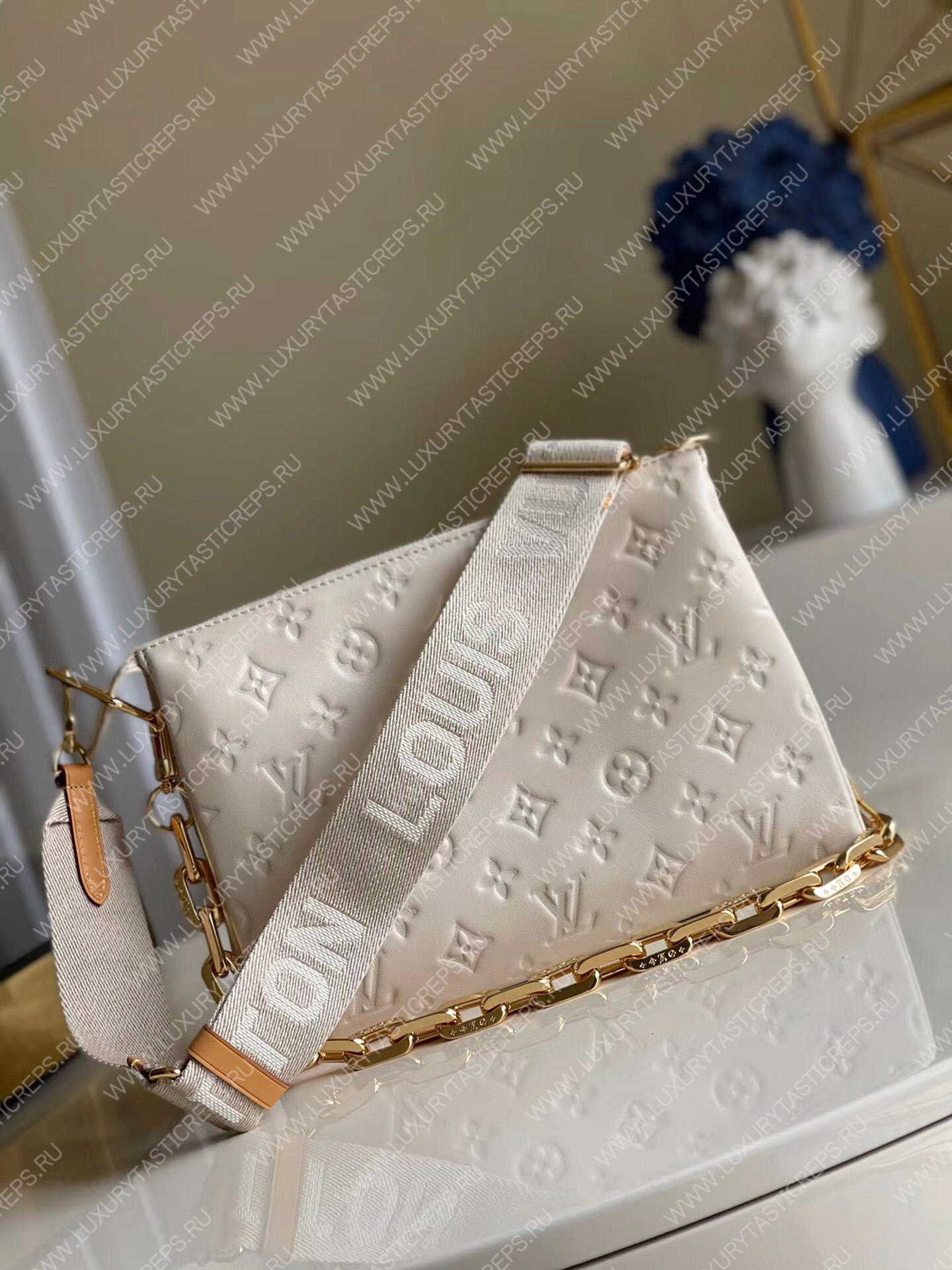 l**is V*t*n coussin pm offwhite m57793
