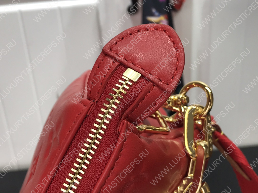 l**is V*t*n coussin pm red m57793