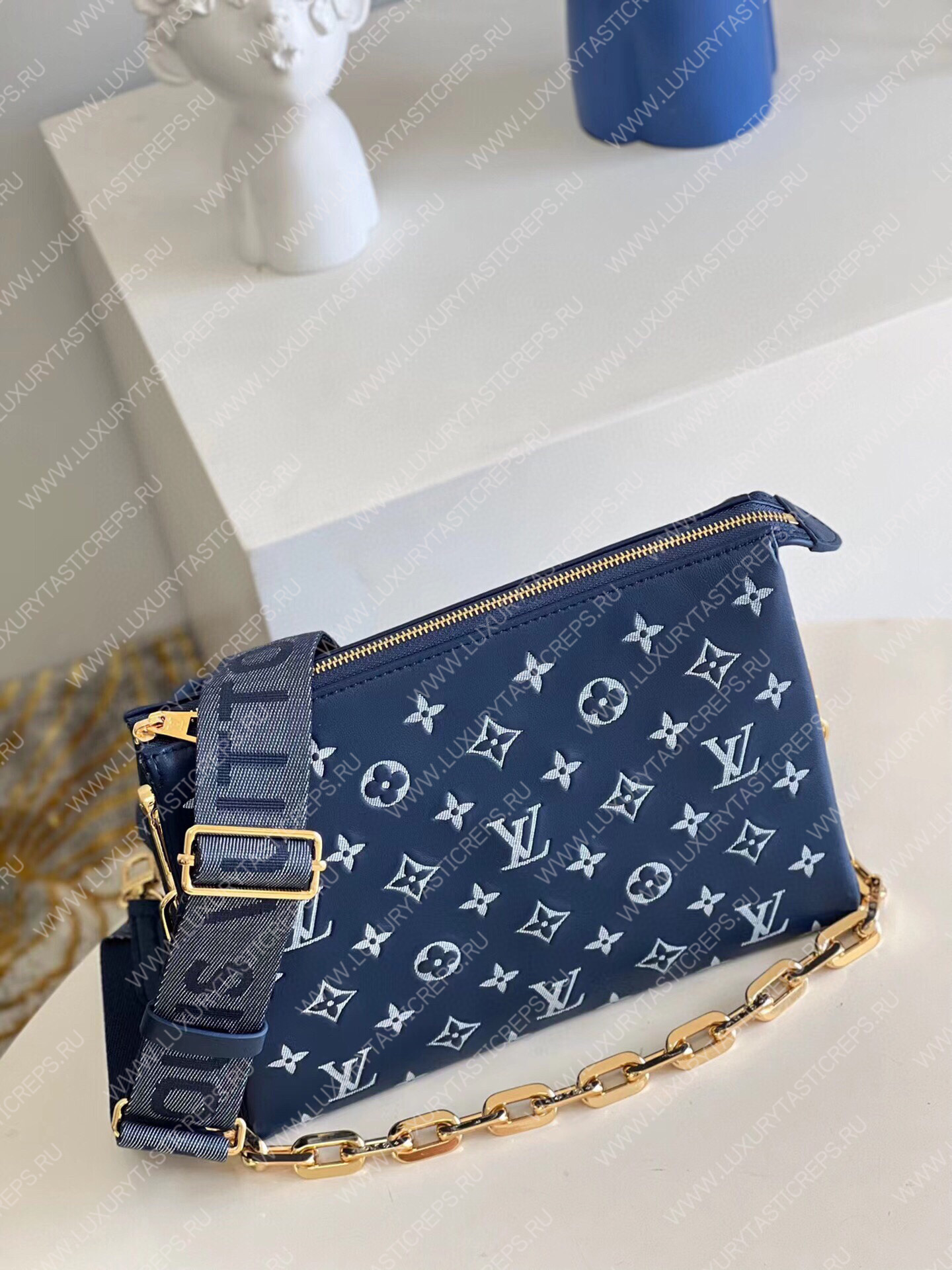 l**is V*t*n coussin pm navy blue m57793