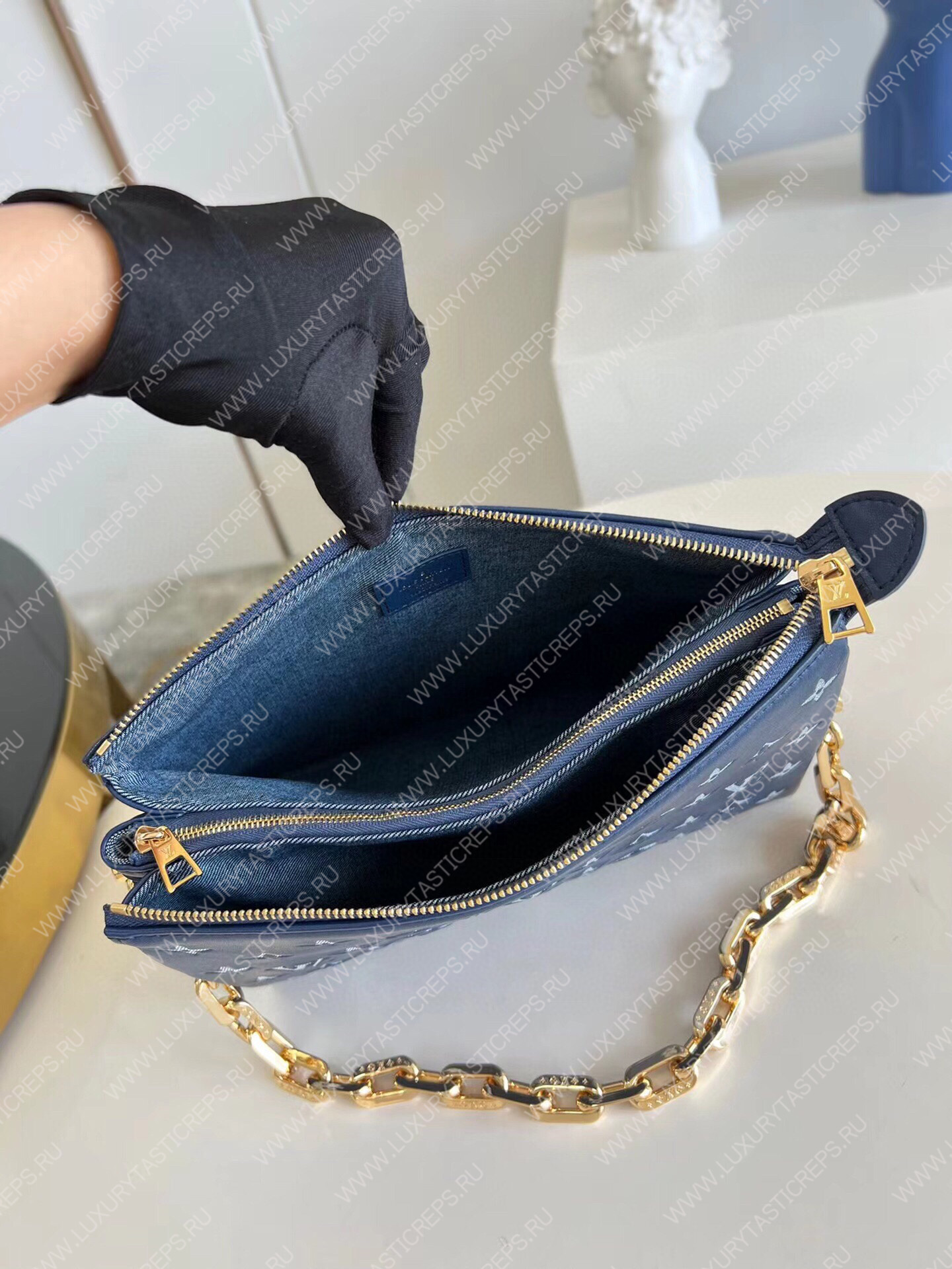 l**is V*t*n coussin pm navy blue m57793