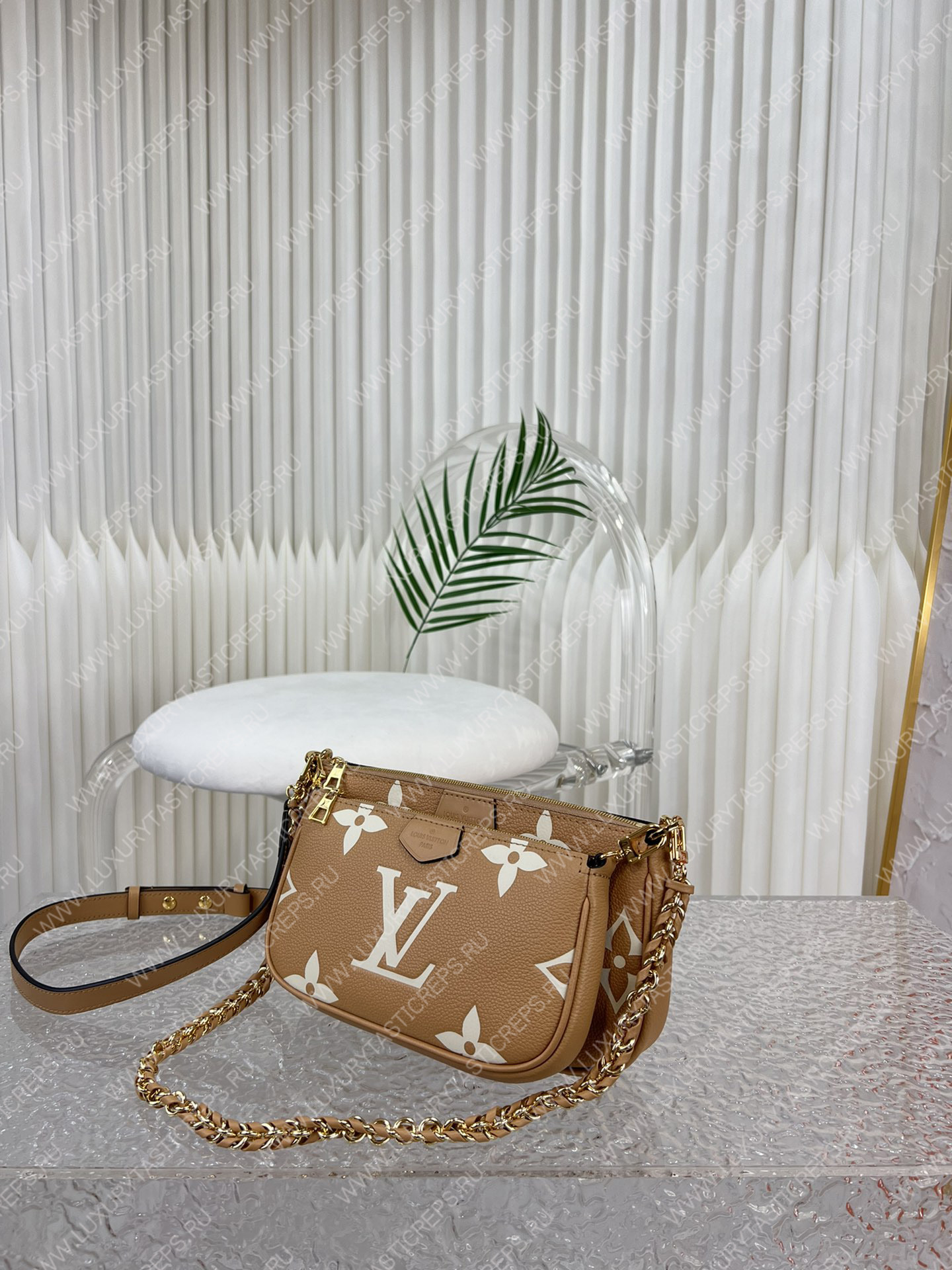 l**is V*t*n multi pochette accessoires arizona beige / cream m45983