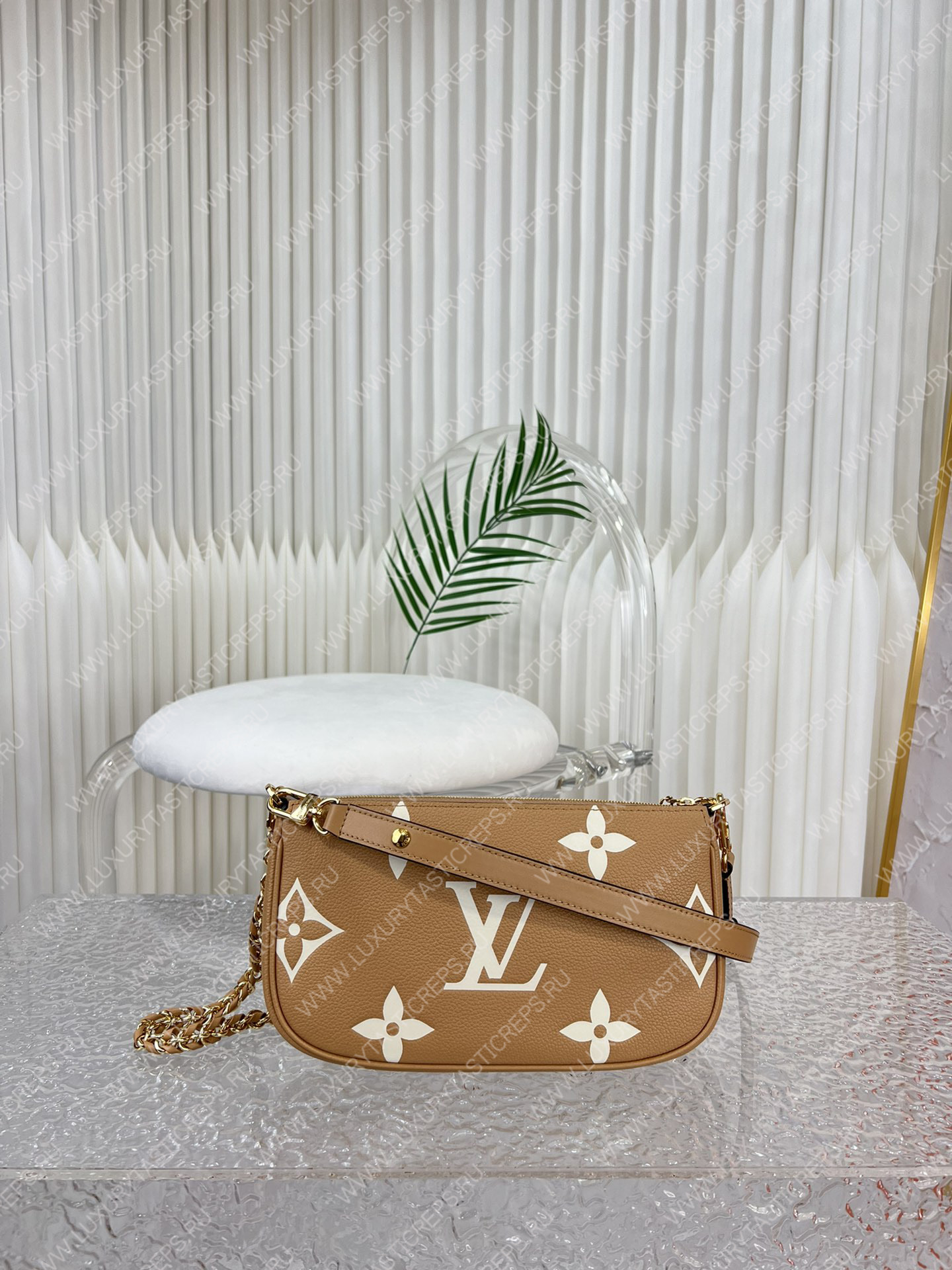 l**is V*t*n multi pochette accessoires arizona beige / cream m45983