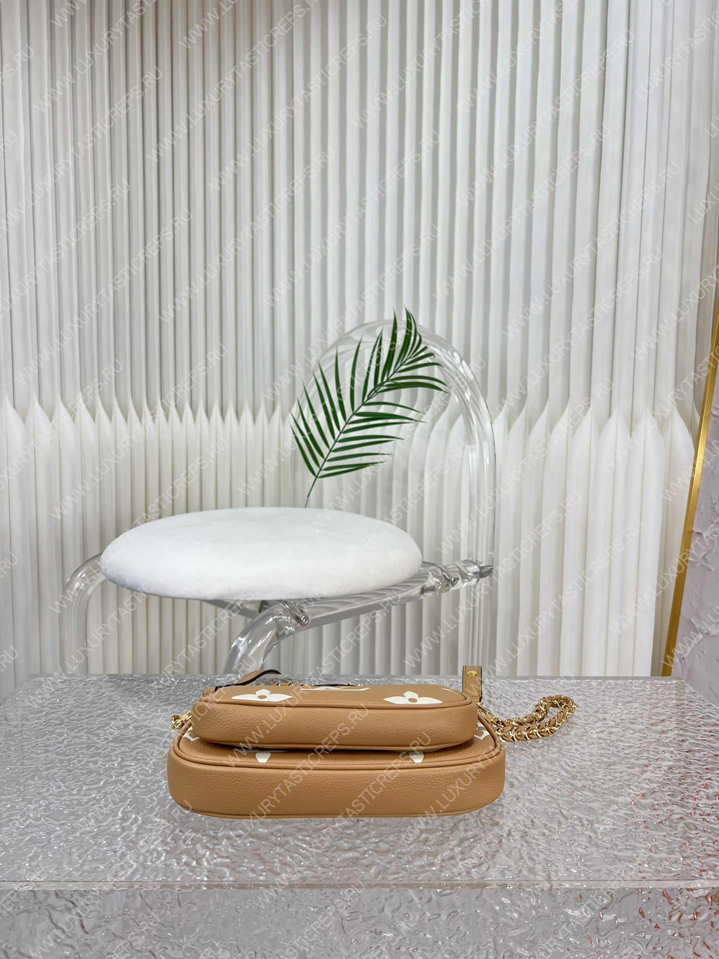 l**is V*t*n multi pochette accessoires arizona beige / cream m45983