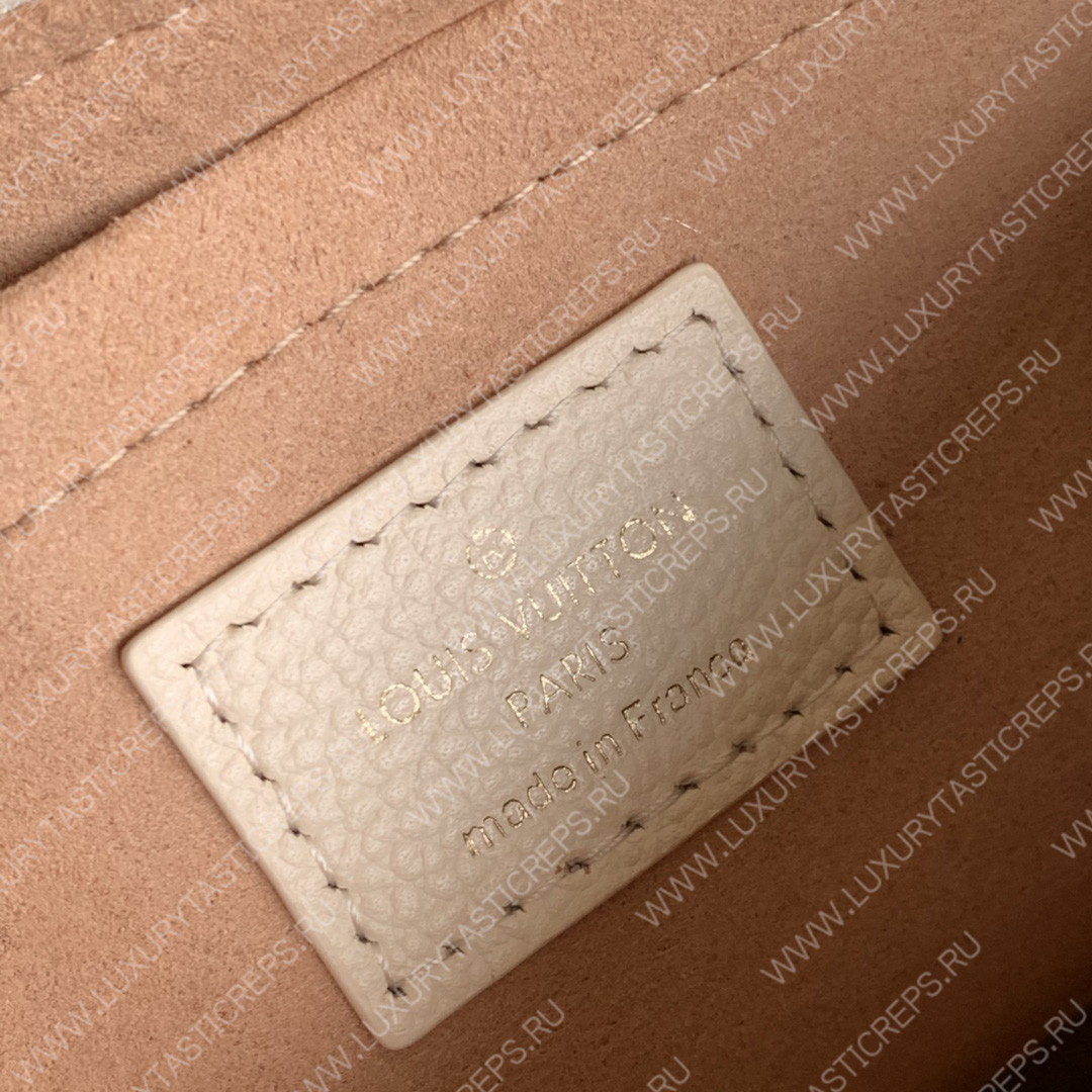 l**is V*t*n multi pochette accessoires cream m45983