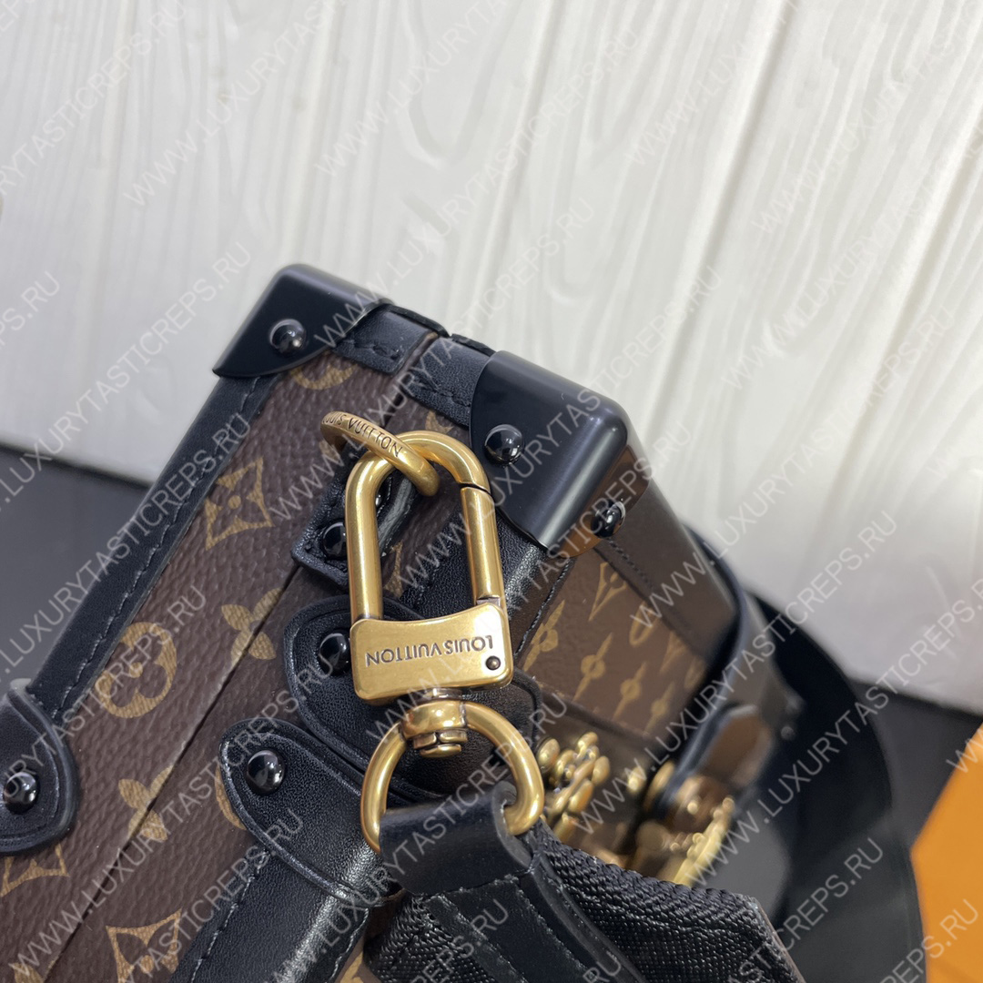 l**is V*t*n petite malle east west brown m46120