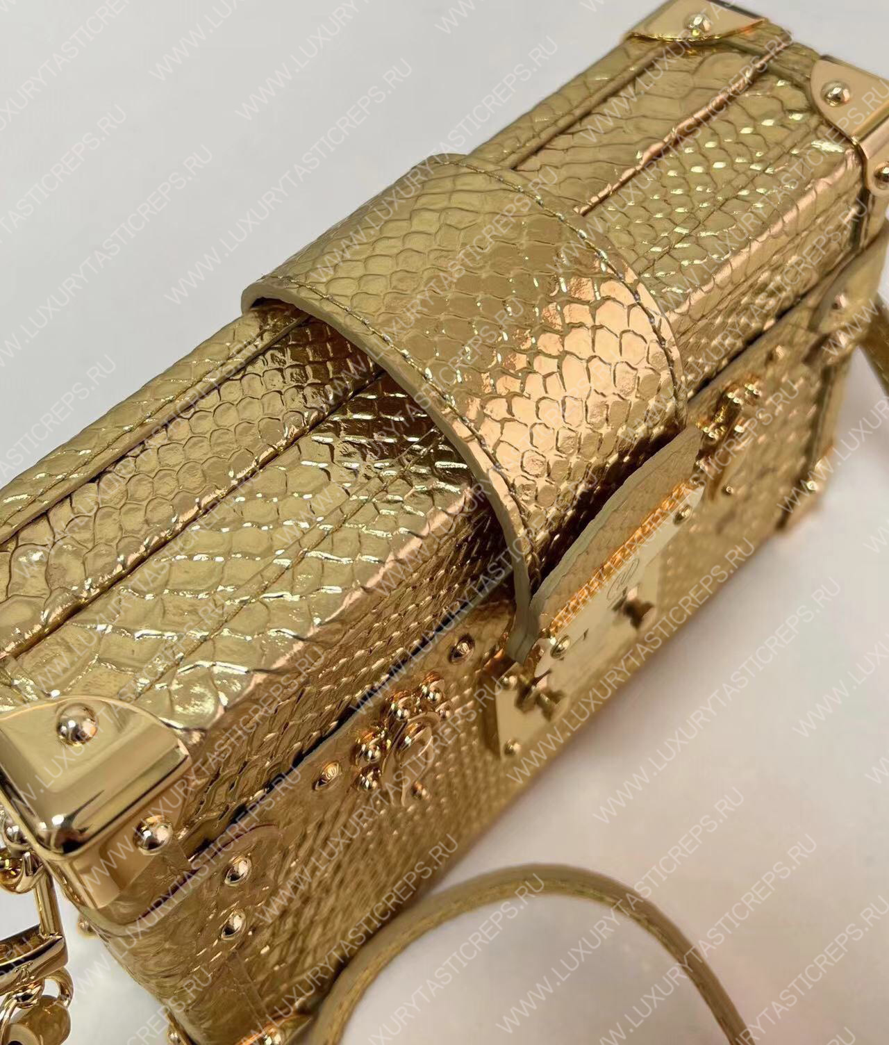 l**is V*t*n petite malle nicolas ghesquière gold m44919