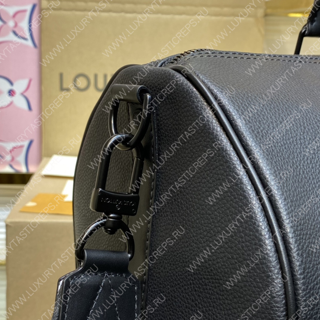 l**is V*t*n keepall bandouliÈre 40 black m57088