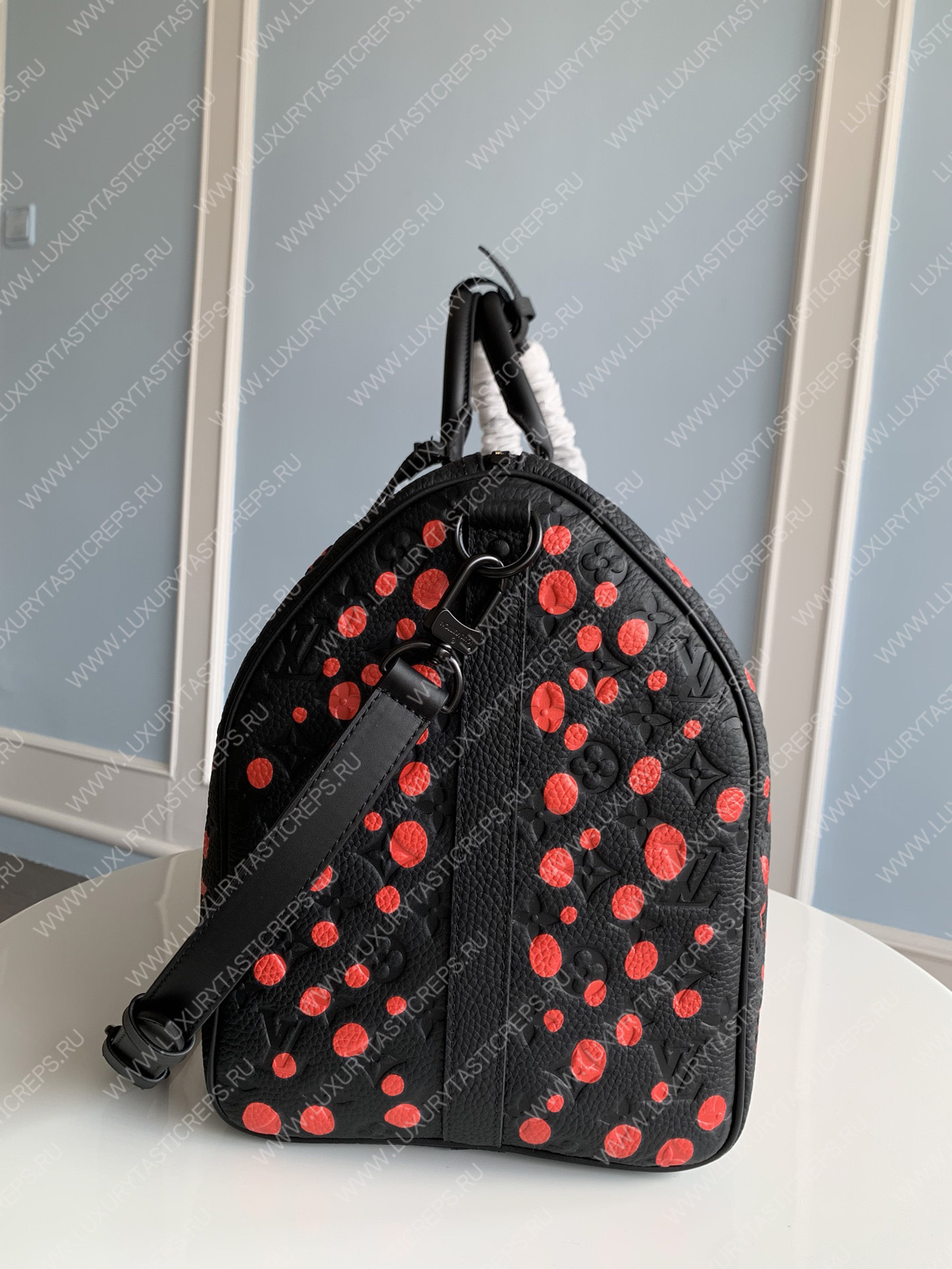 l**is V*t*n lv x yk keepall 50 black/red m21674