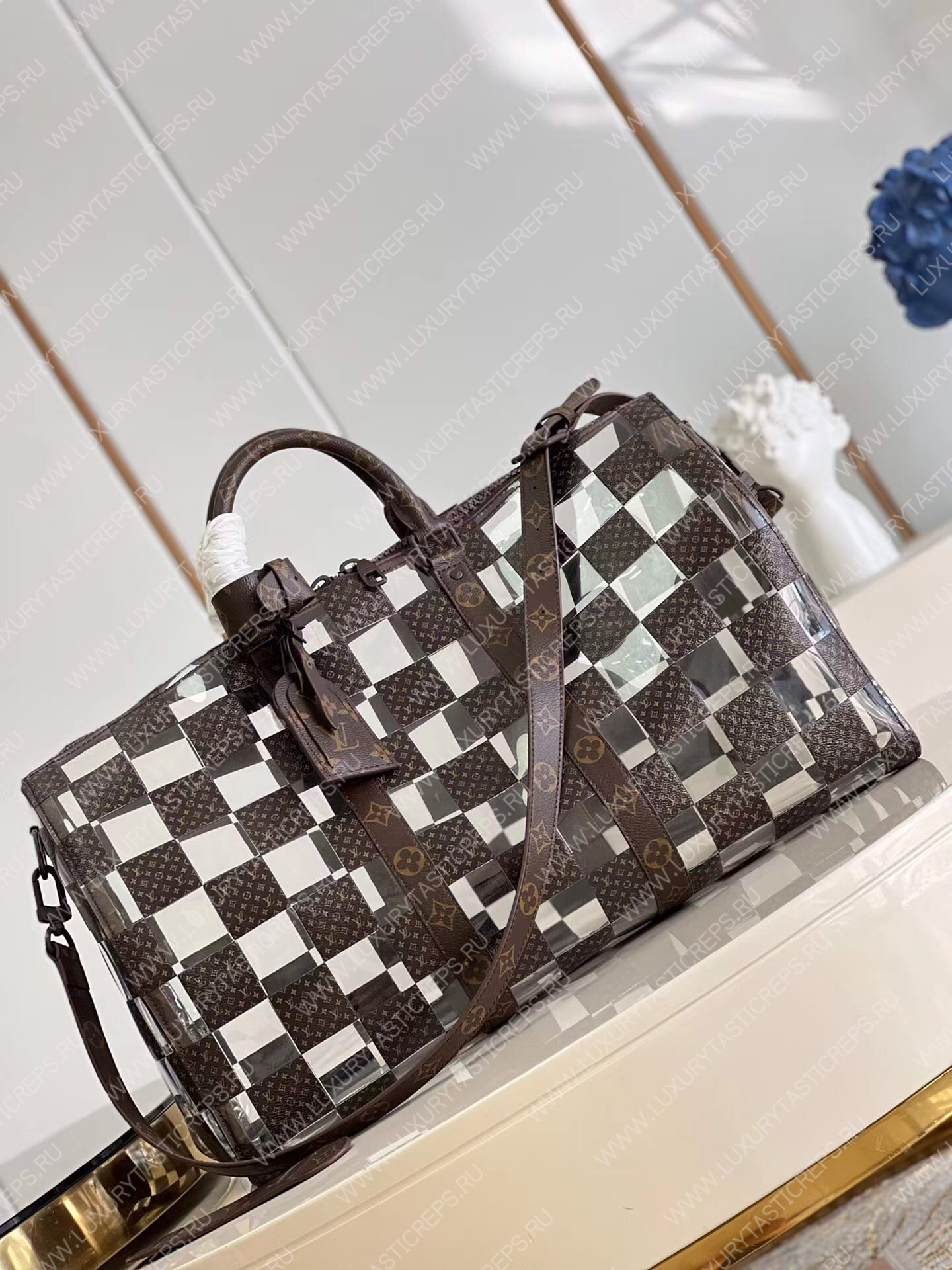l**is V*t*n keepall bandouliÈre 50 monogram chess coated