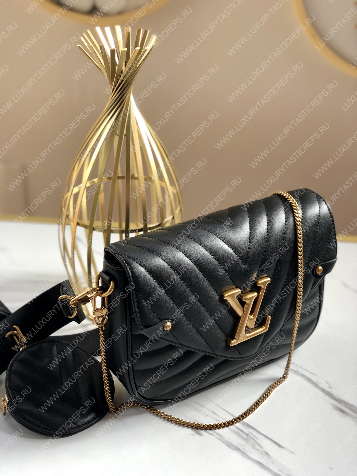 l**is V*t*n new wave multi-pochette black m56461