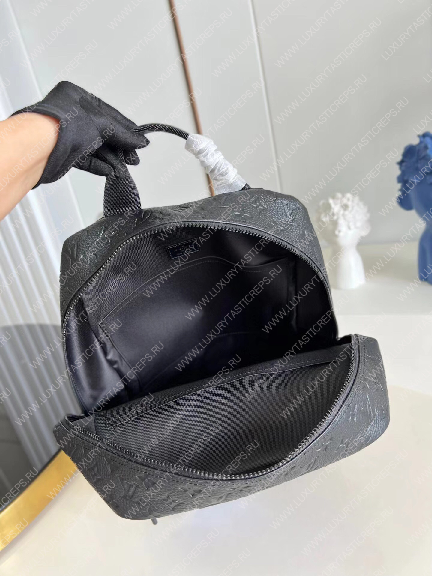 l**is V*t*n dean backpack gray m59924