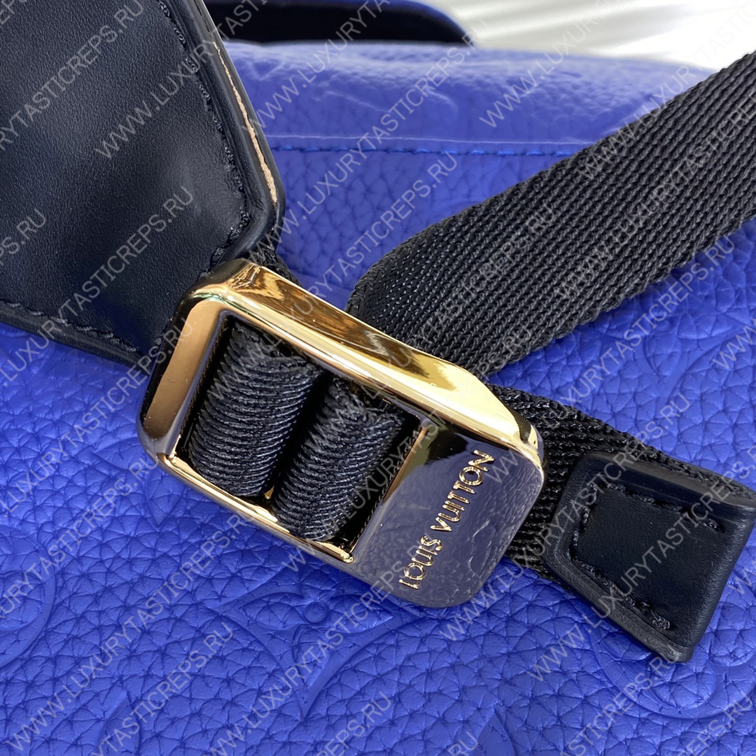 l**is V*t*n christopher mm blue m21104