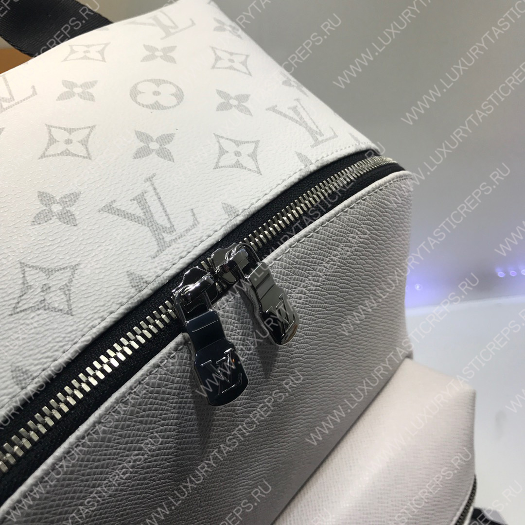 l**is V*t*n discovery backpack pm white m30230