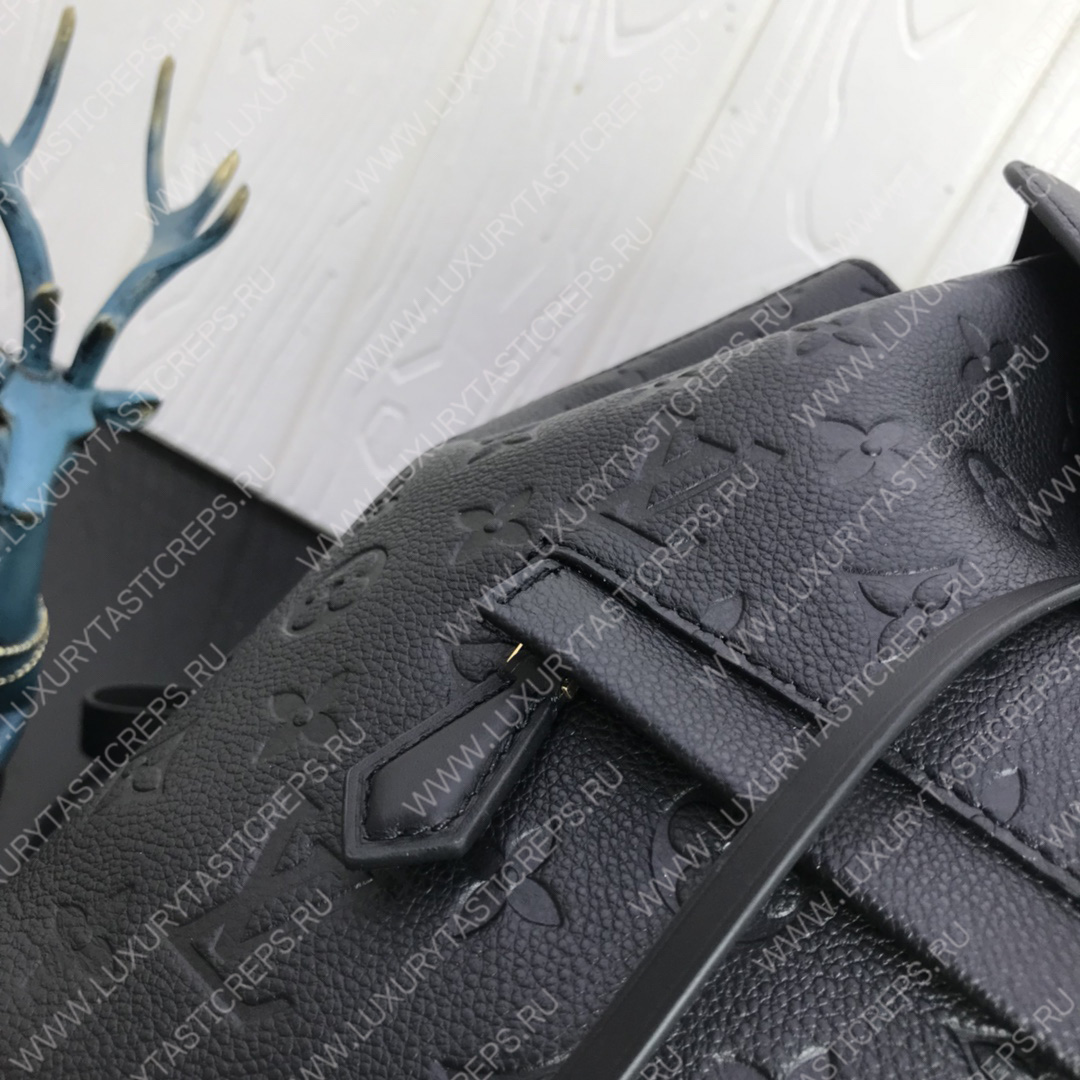 l**is V*t*n montsouris backpack black m45410