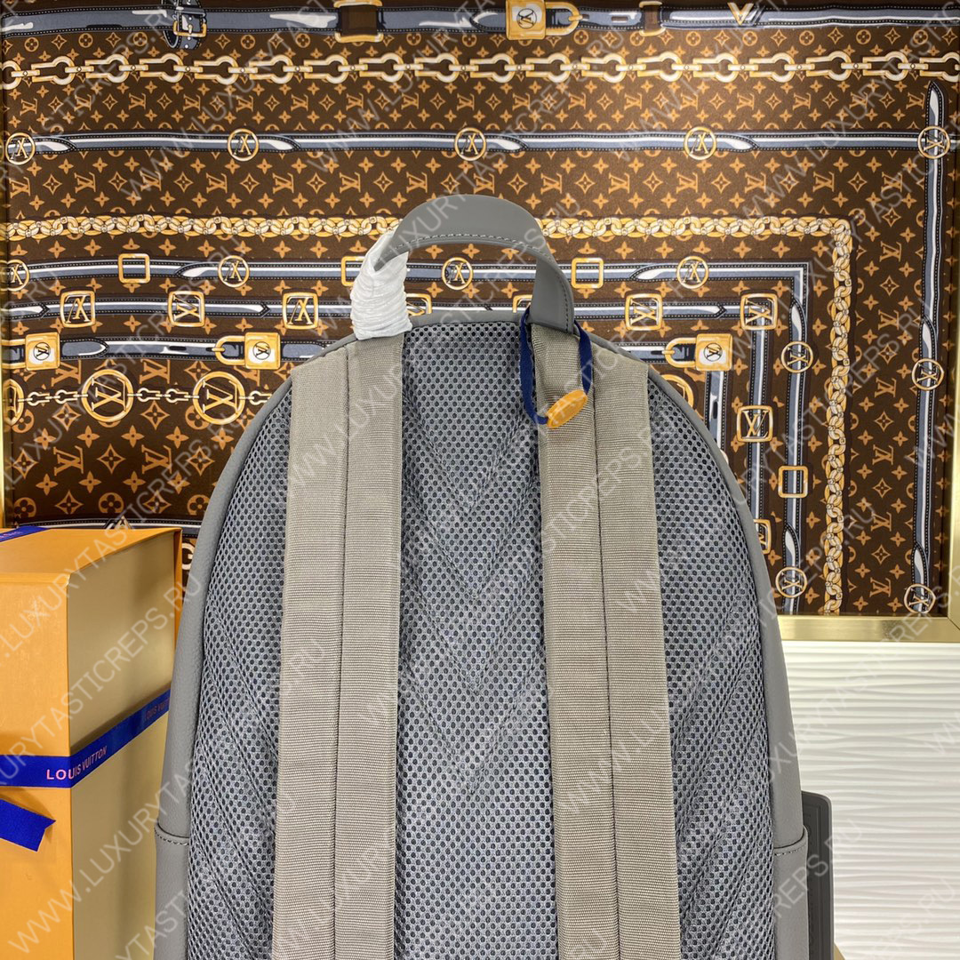 l**is V*t*n takeoff backpack gray m59325